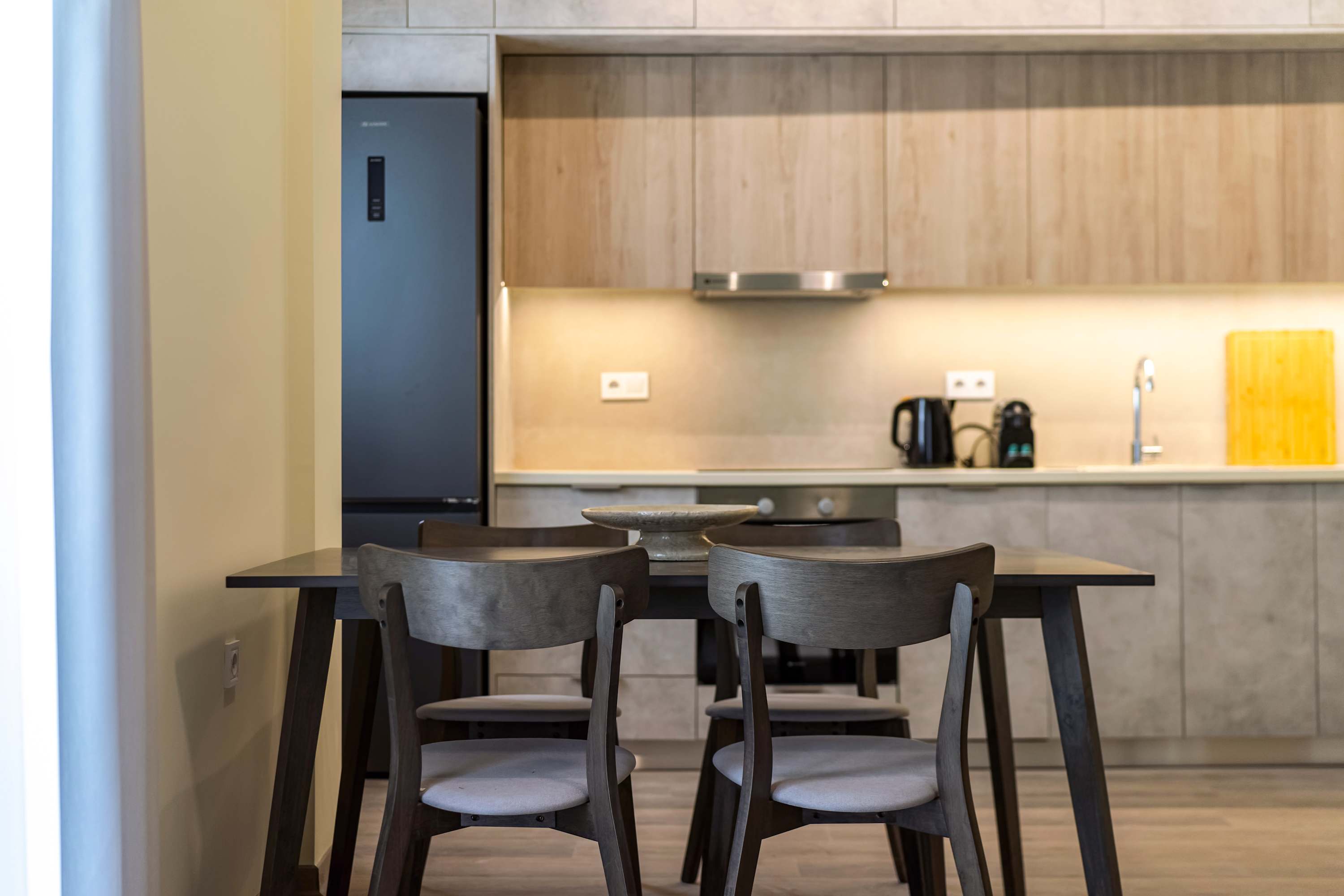 Stylish 2BR Exarchia | King Bed & Work Desk