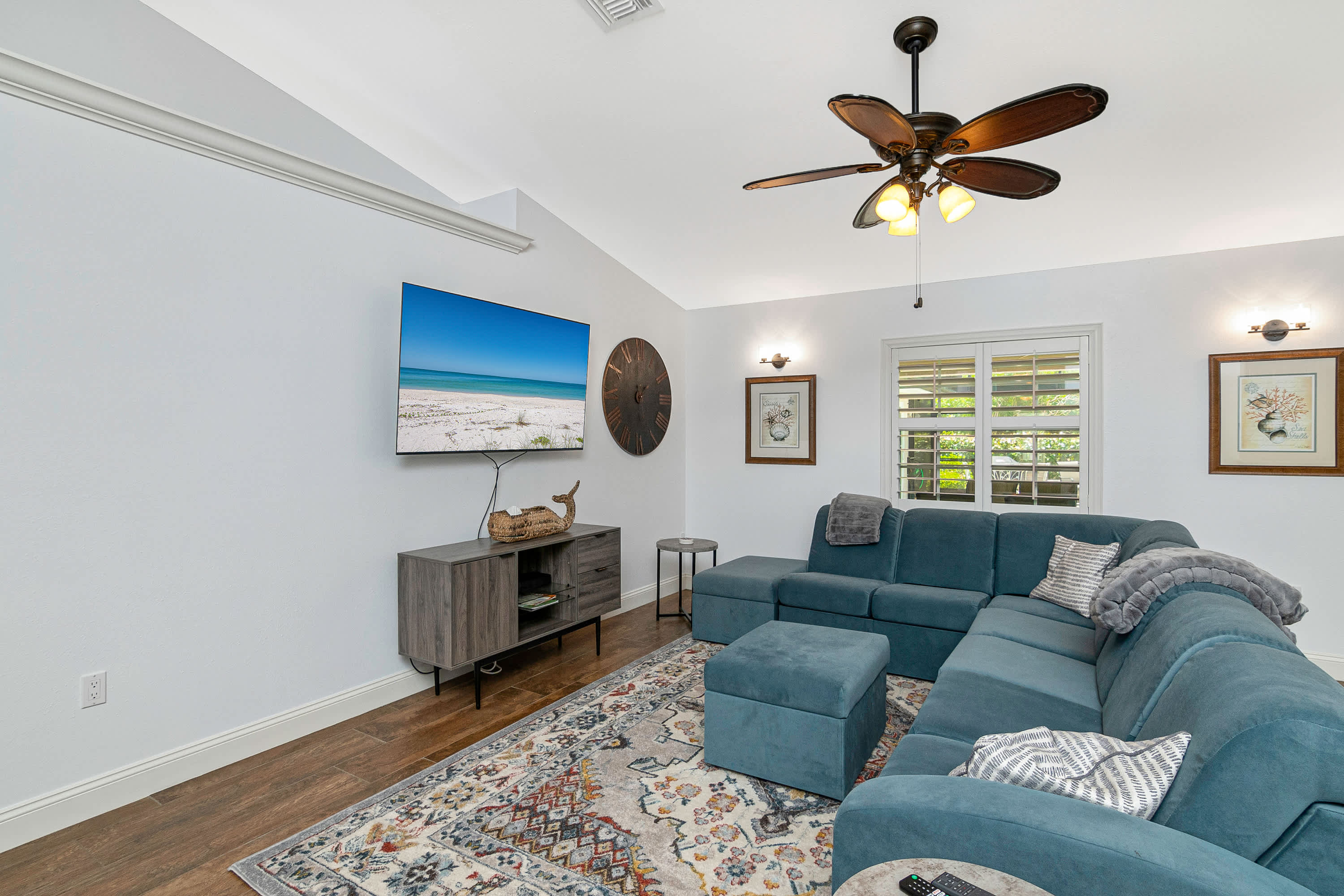 Barefoot Beach Getaway 9