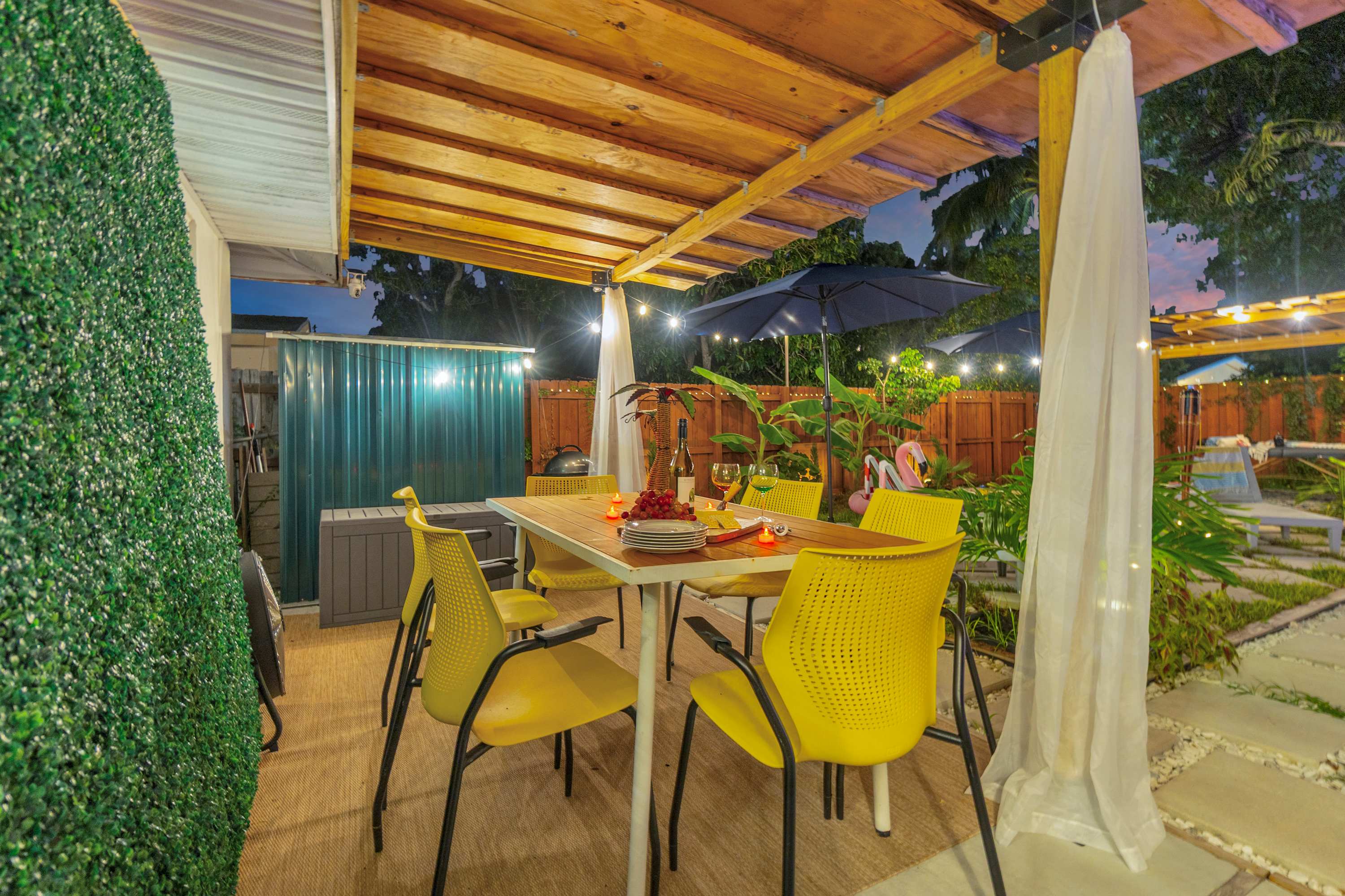 Men Only Nude Optional | Heated Pool & Spa | Pastel Room at BlueLizard - Foto 29