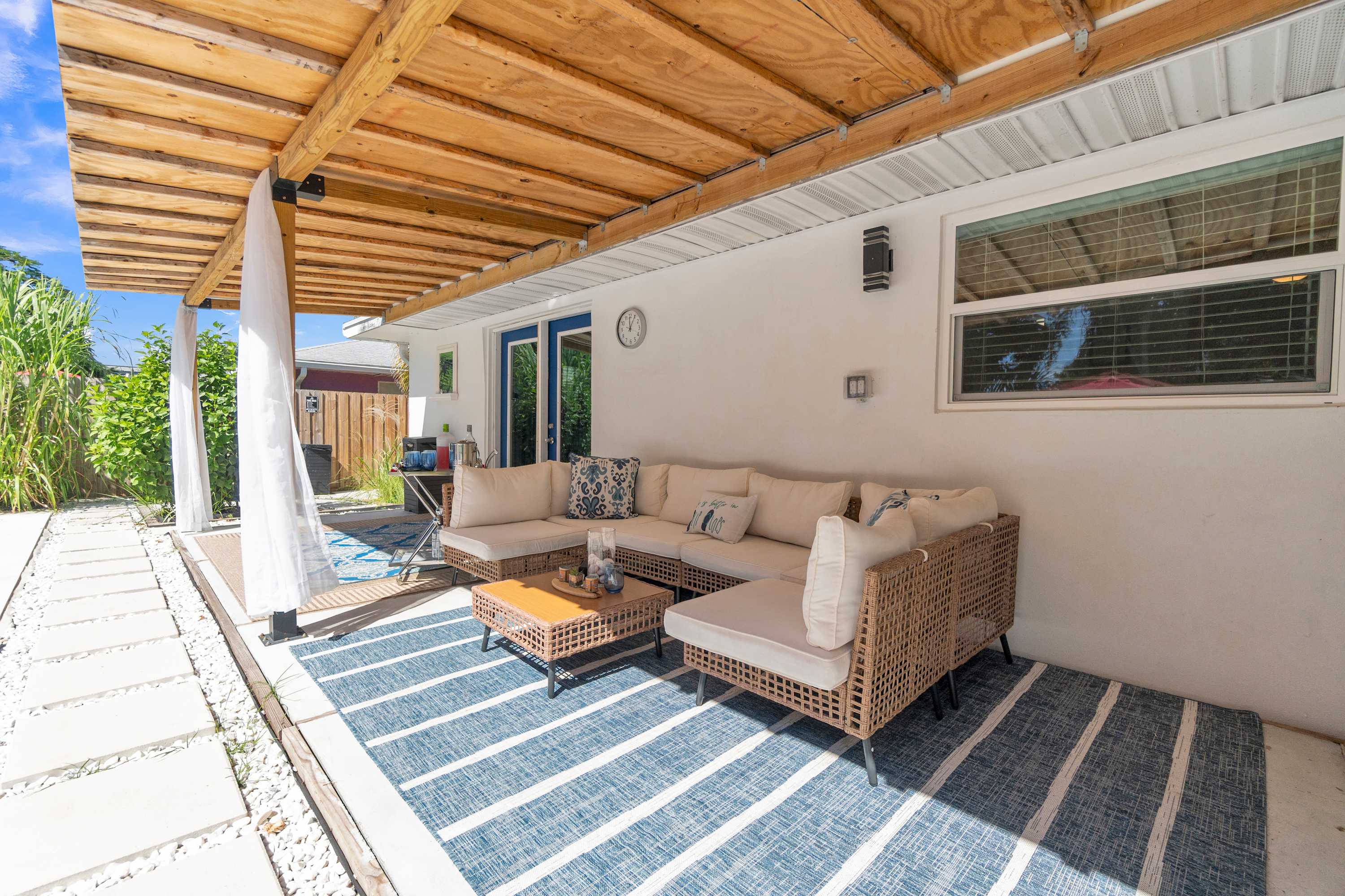 Men Only Nude Optional | Heated Pool & Spa | Sunny Room at BlueLizard - Foto 25