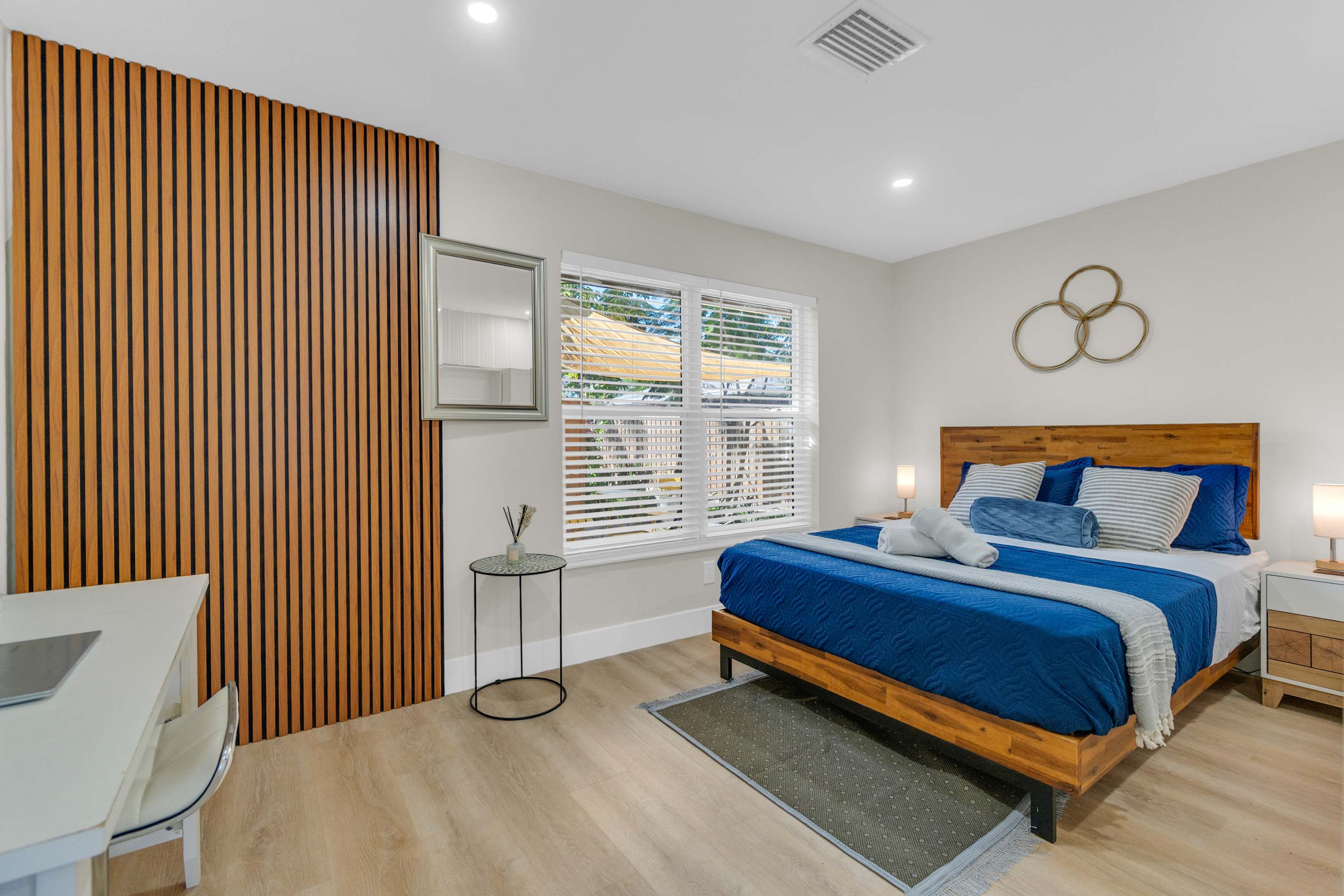Men Only Nude Optional | Heated Pool & Spa | Sunny Room at BlueLizard