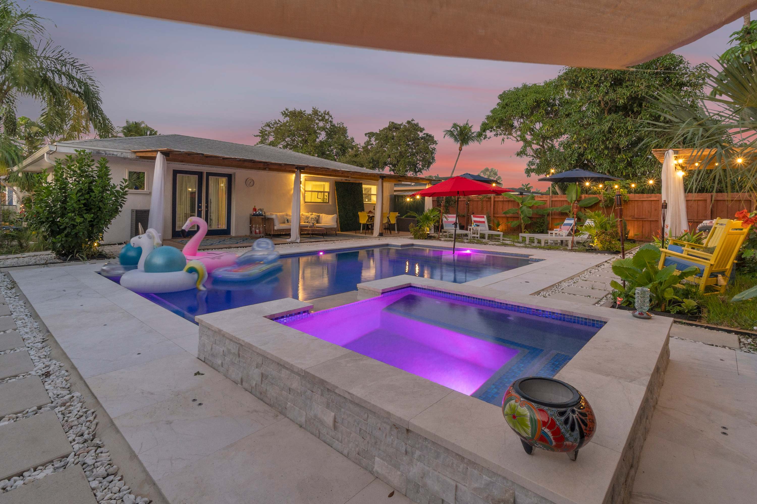 Men Only Nude Optional | Heated Pool & Spa | Breeze Room at BlueLizard - Foto 15