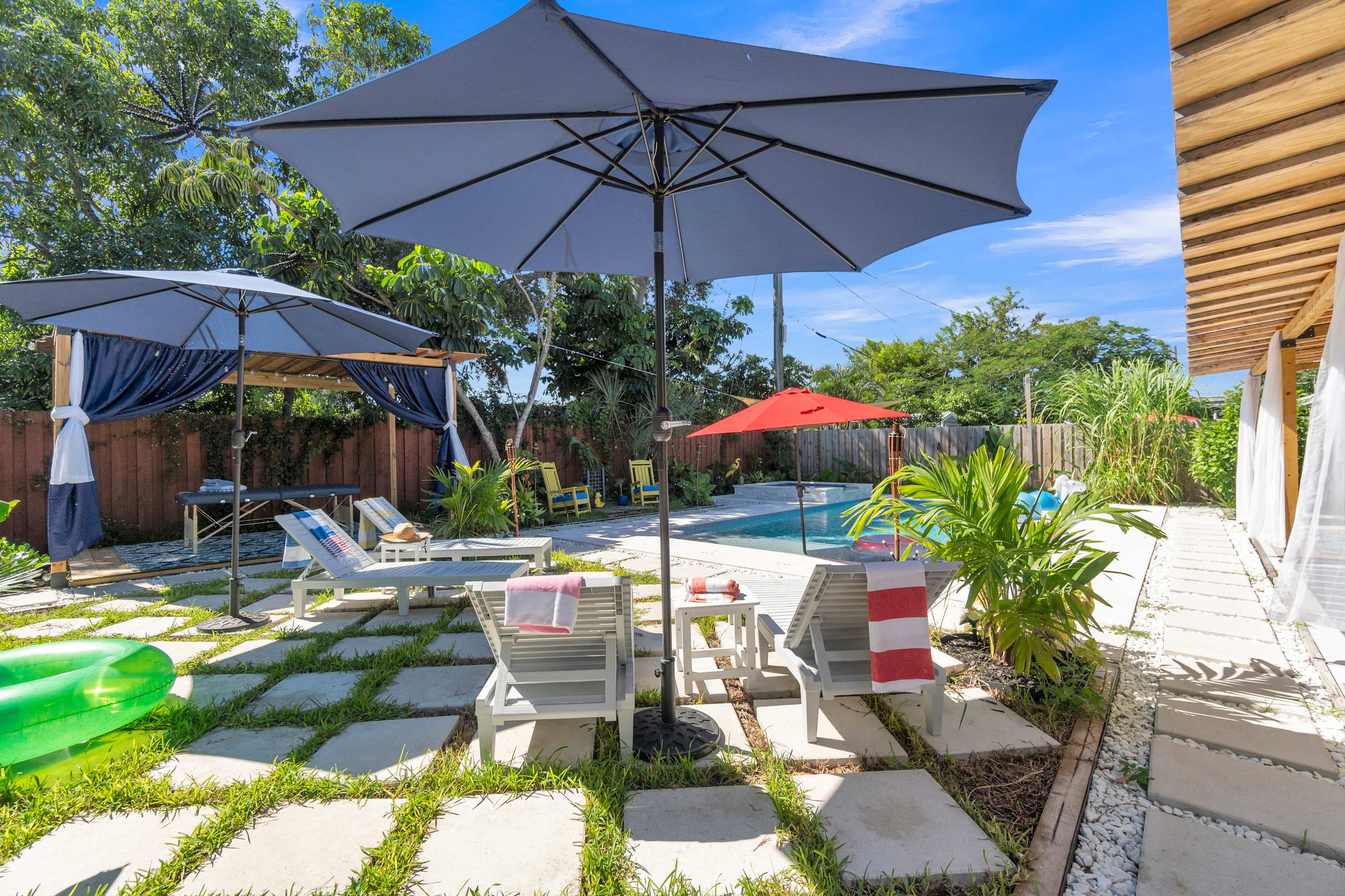 Men Only Nude Optional | Heated Pool & Spa | Breeze Room at BlueLizard - Foto 28