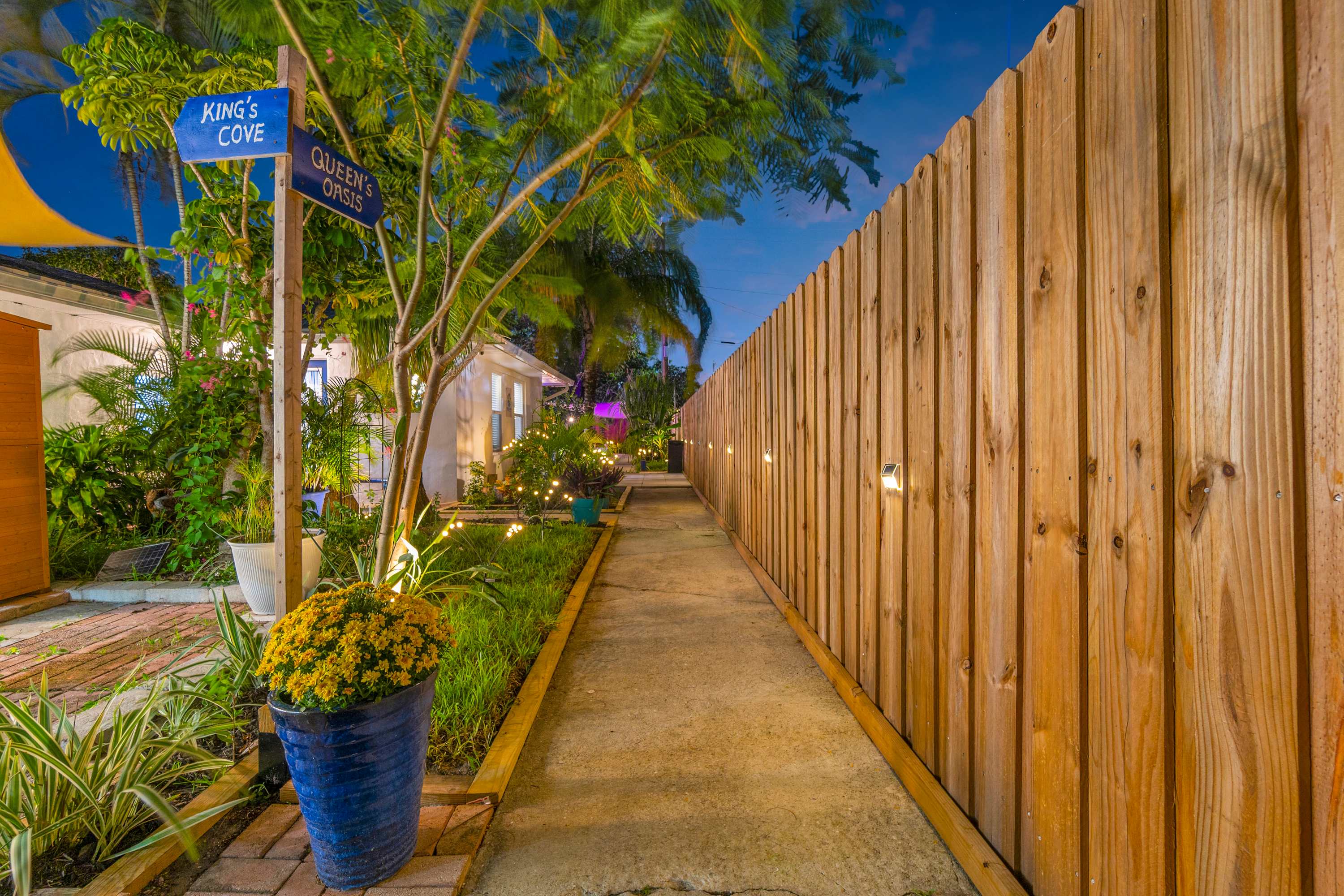 Men Only Nude Optional | Heated Pool & Spa | Breeze Room at BlueLizard - Foto 35