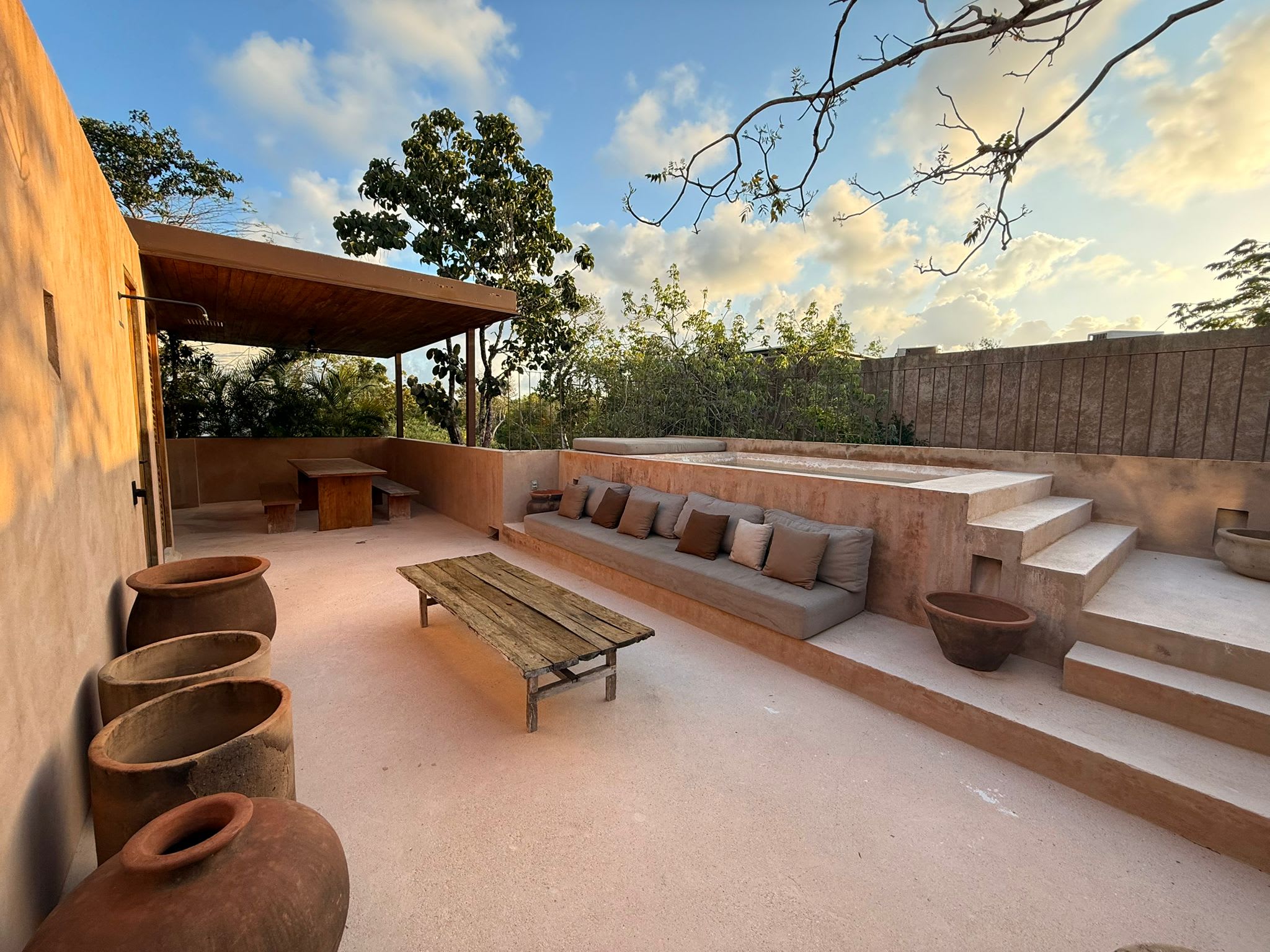 Enjoy your private rooftop with a refreshing plunge pool and BBQ grill ✨