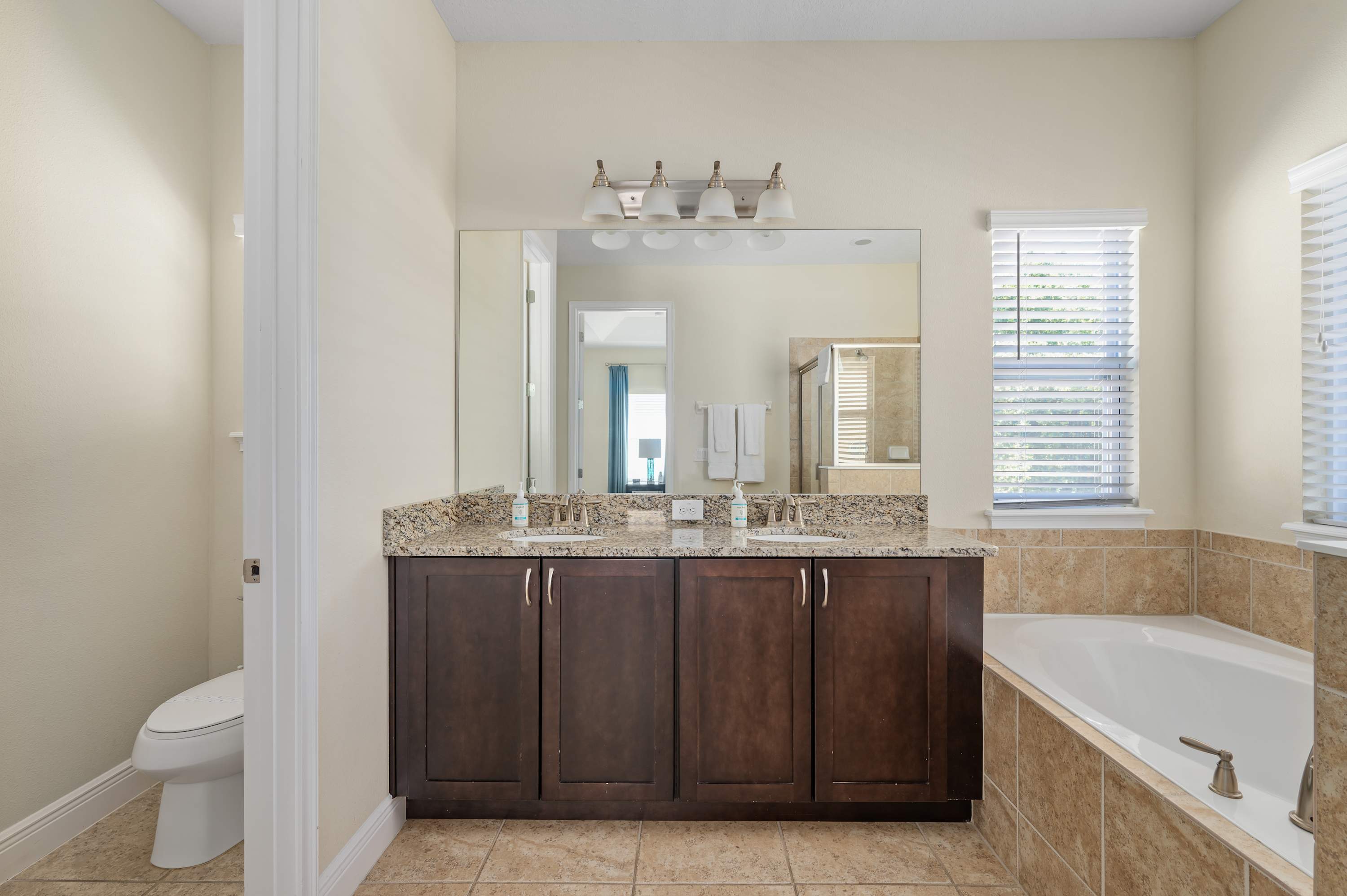 6BR retreat w/ pool, hot tub & gym