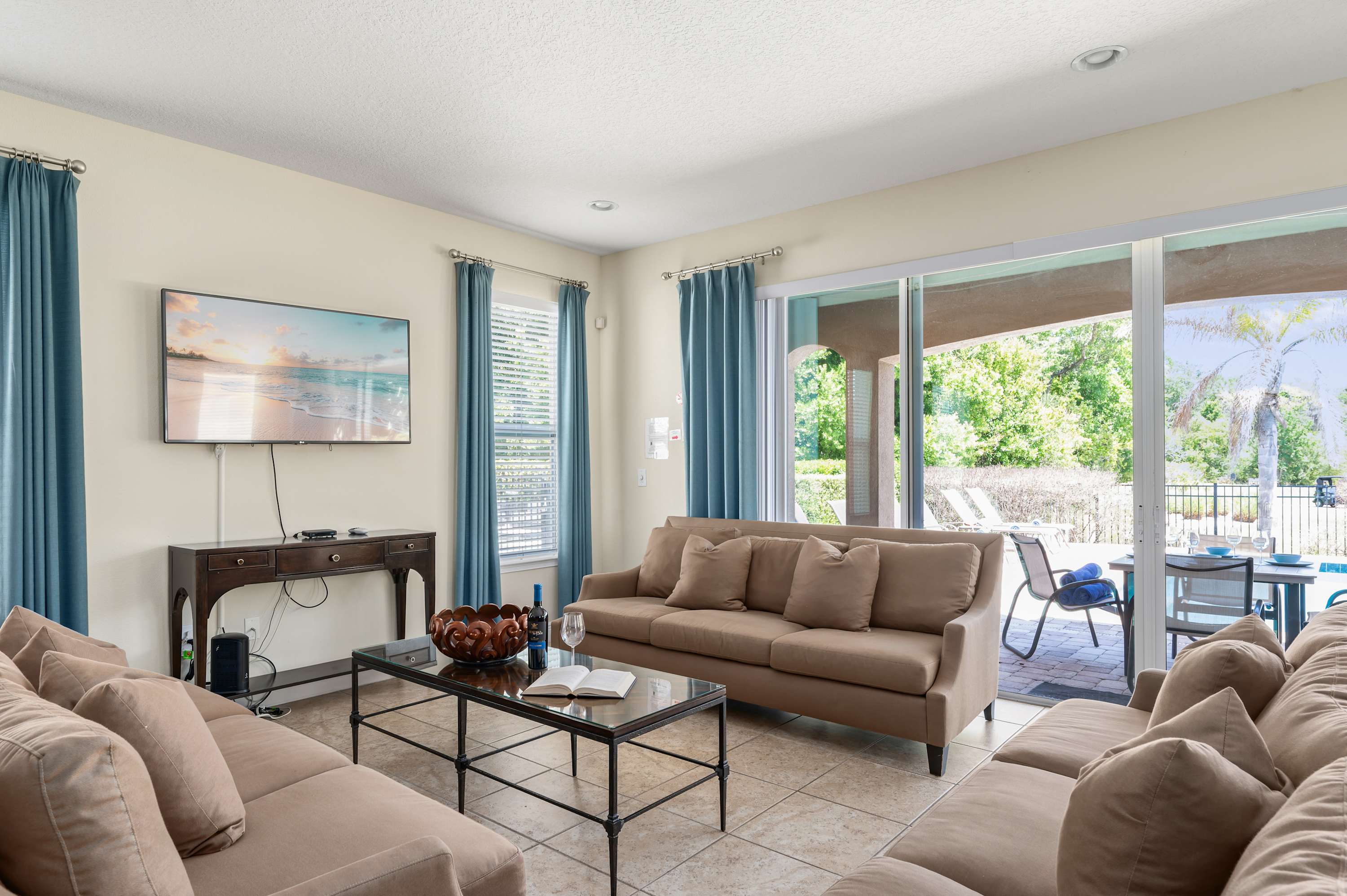 6BR retreat w/ pool, hot tub & gym