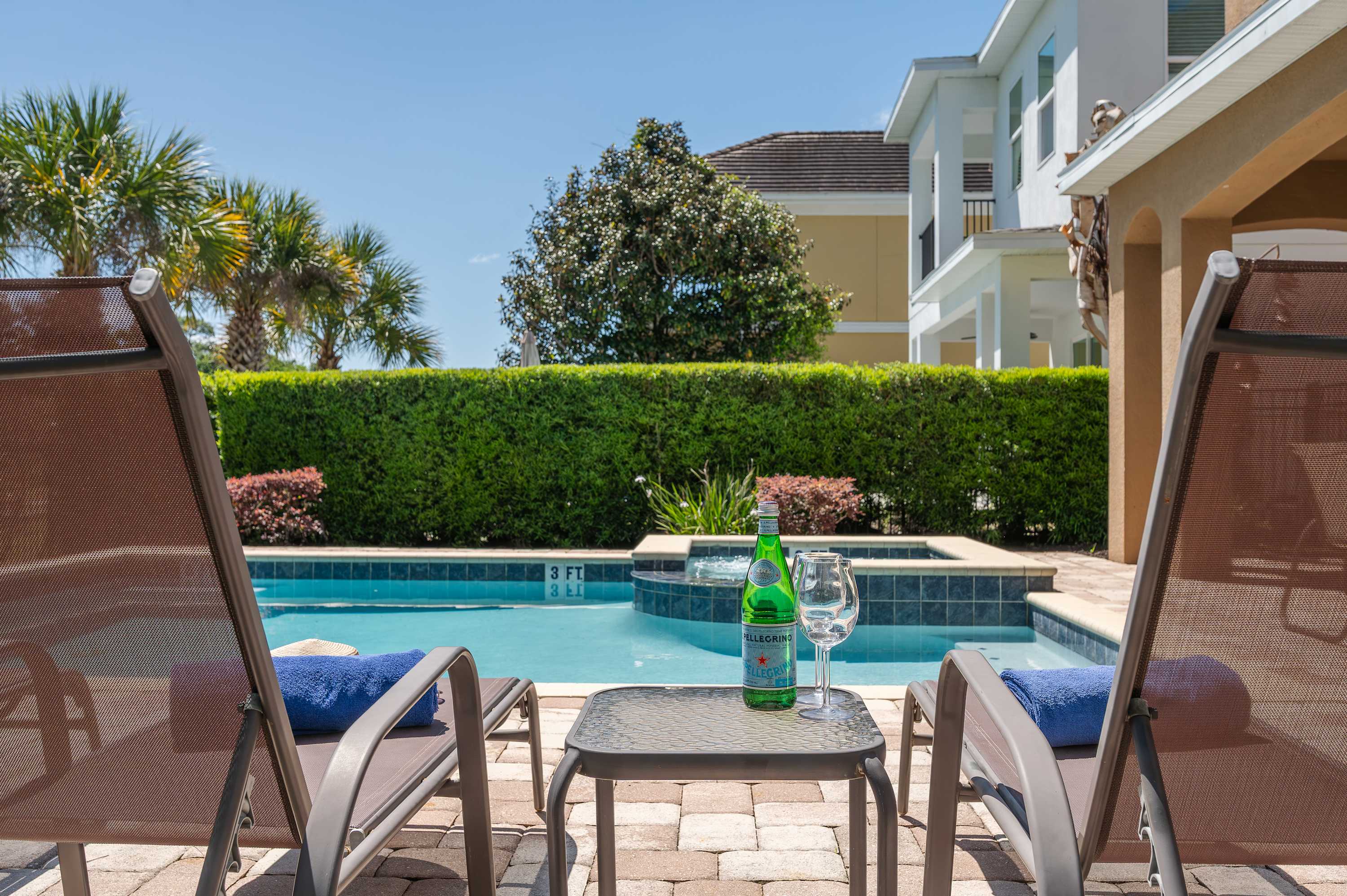6BR retreat w/ pool, hot tub & gym