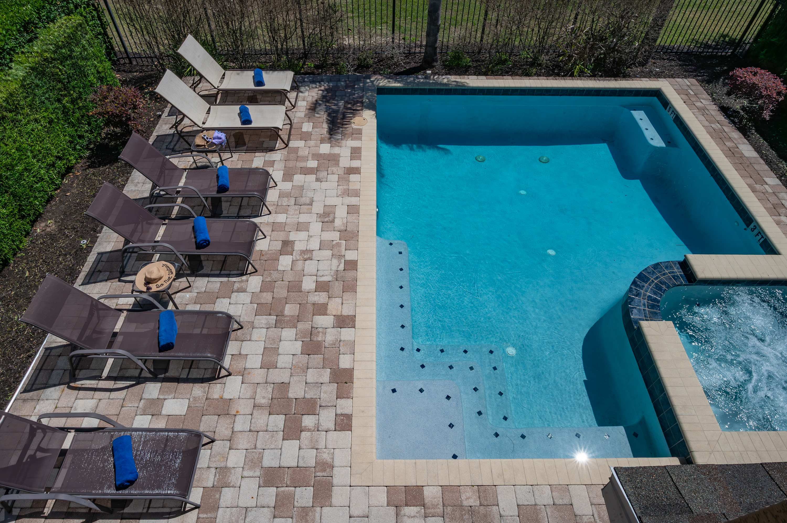 6BR retreat w/ pool, hot tub & gym