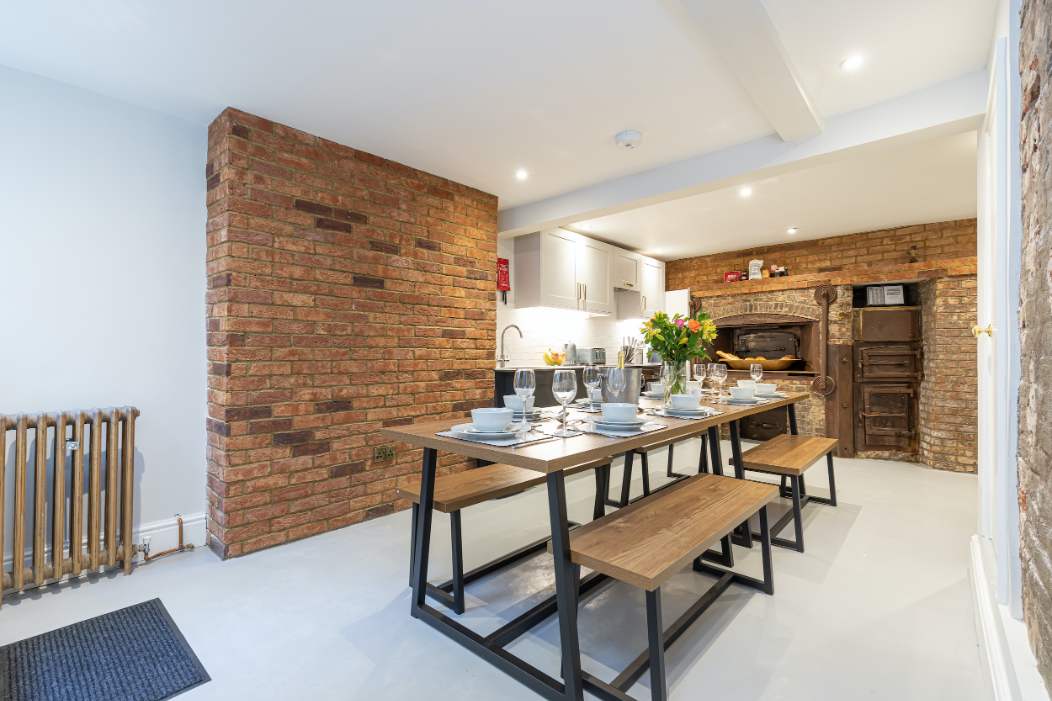 View The Bakery | Townhouse | North Laine | Sleeps 10 The Bakery | Townhouse | North Laine | Sleeps 10 serviced apartment - Brighton - VivreStays
