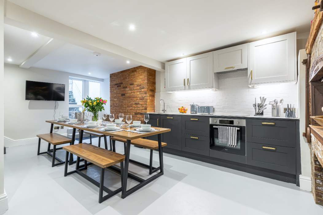 The Bakery | Townhouse | North Laine | Sleeps 10 in Cheltenham Place 34 BN1 4AB - Property image 3 - VivreStays