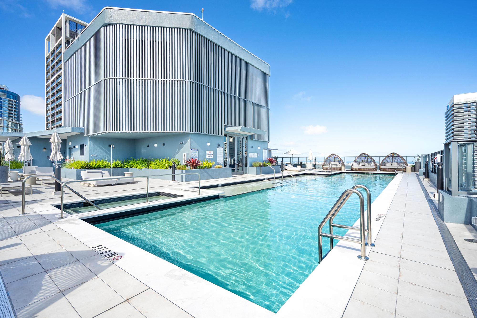 Modern Downtown Miami Studio Retreat