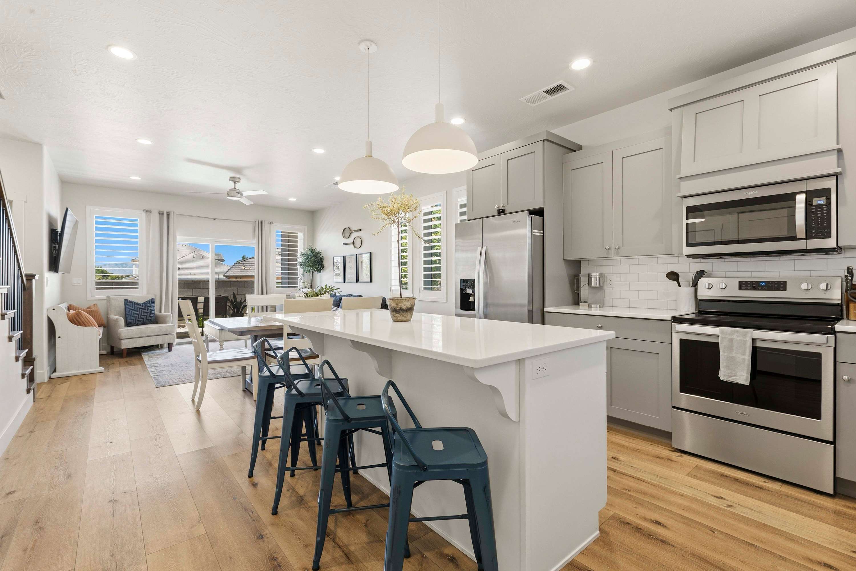 The sleek, open kitchen is well equipped for an unforgettable getaway​