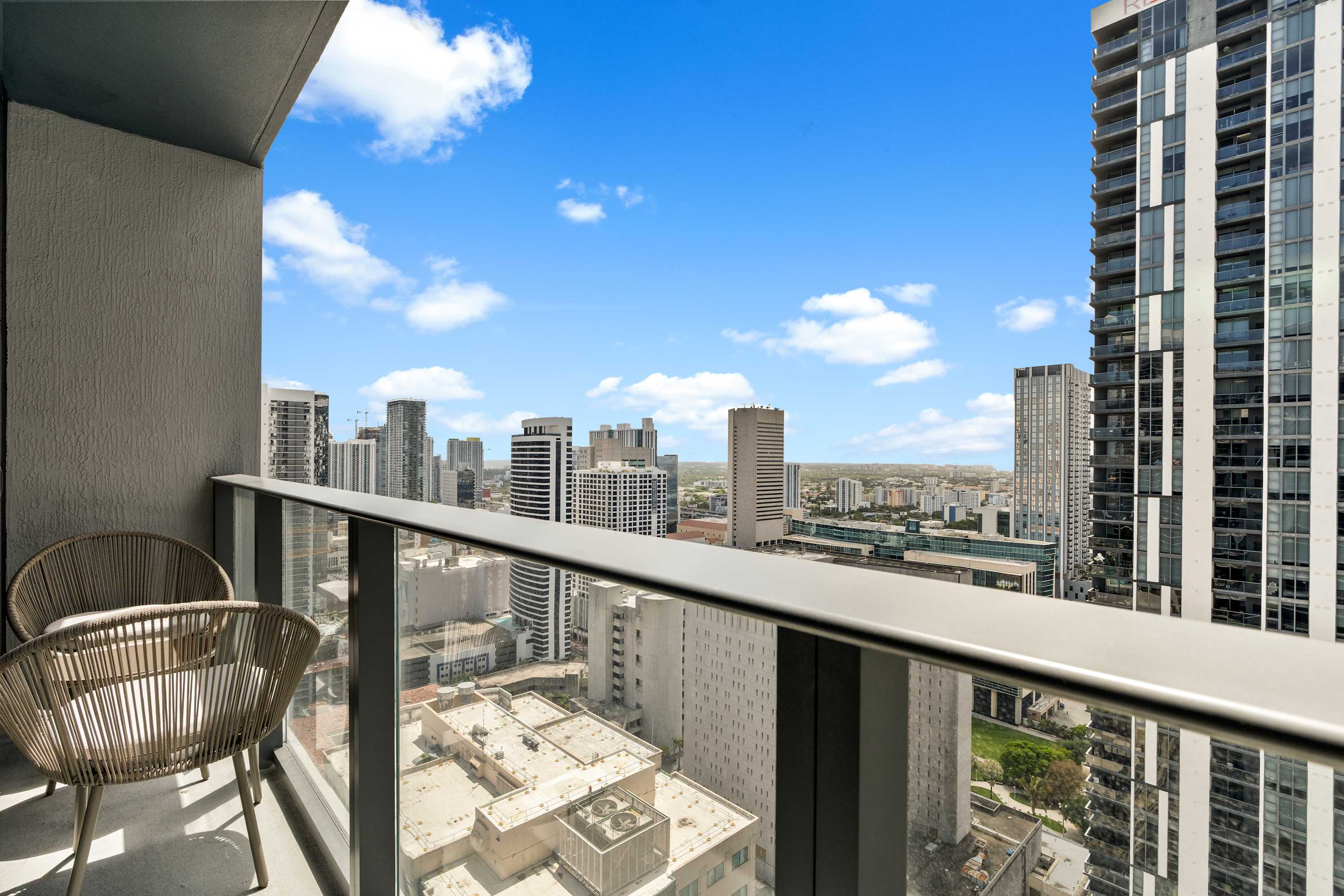 1BR Suite | Gym/Pool  | Near FIFA Fan Fest