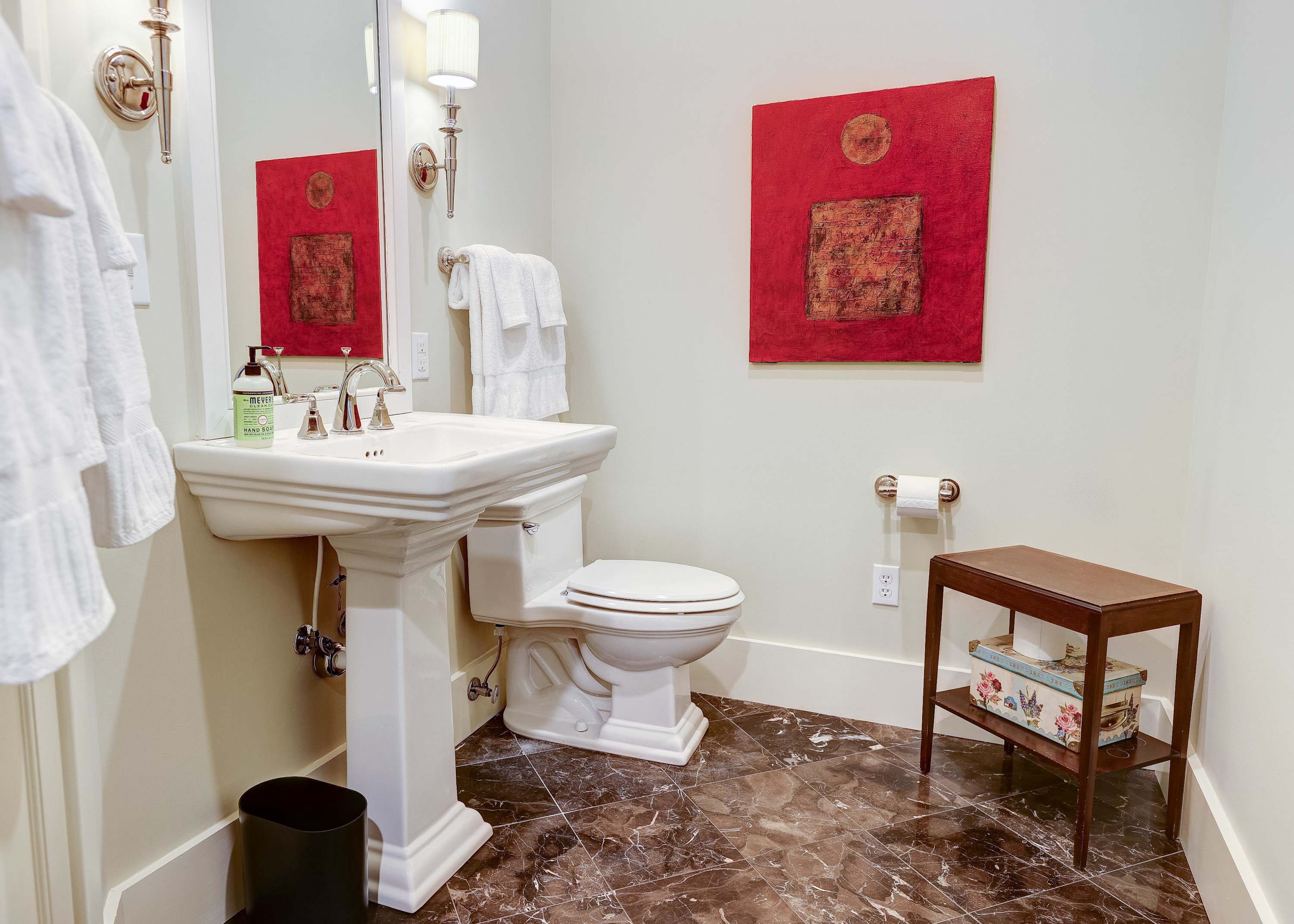 Kenridge Carriage House - vacation rental in Charlottesville — photo 14 of 25