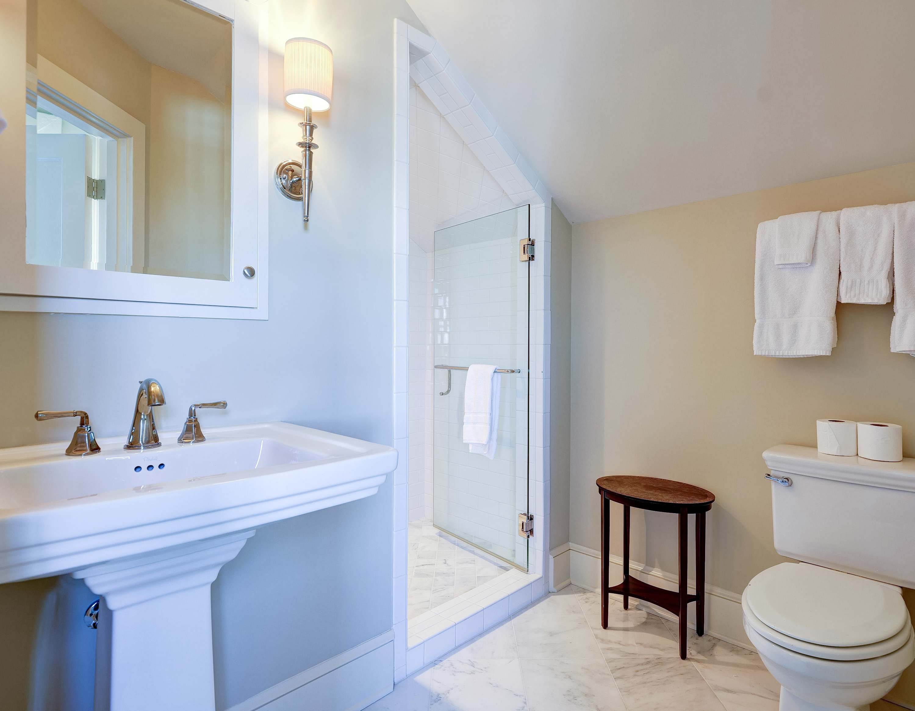 Kenridge Carriage House - vacation rental in Charlottesville — photo 19 of 25