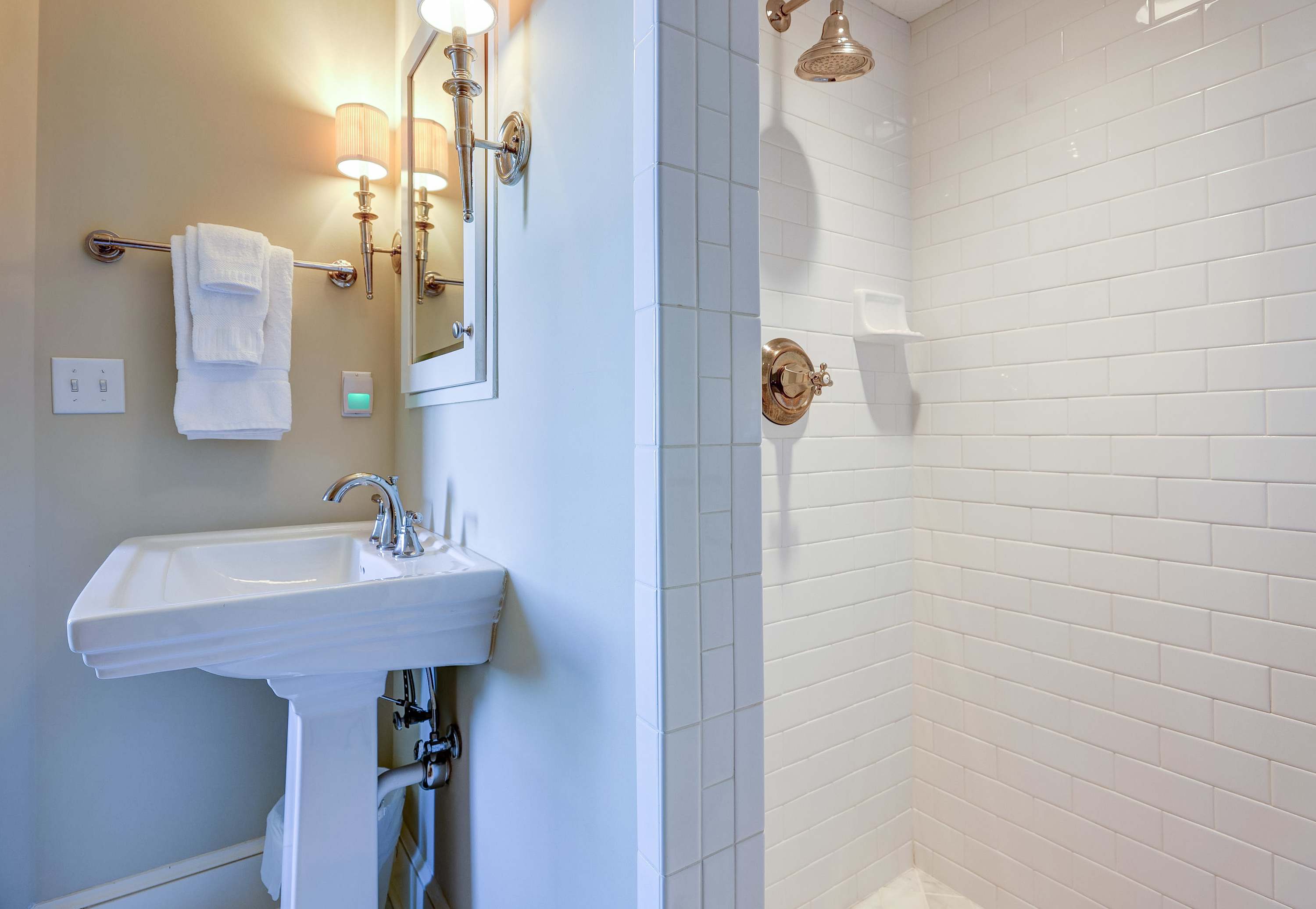 Kenridge Carriage House - vacation rental in Charlottesville — photo 20 of 25