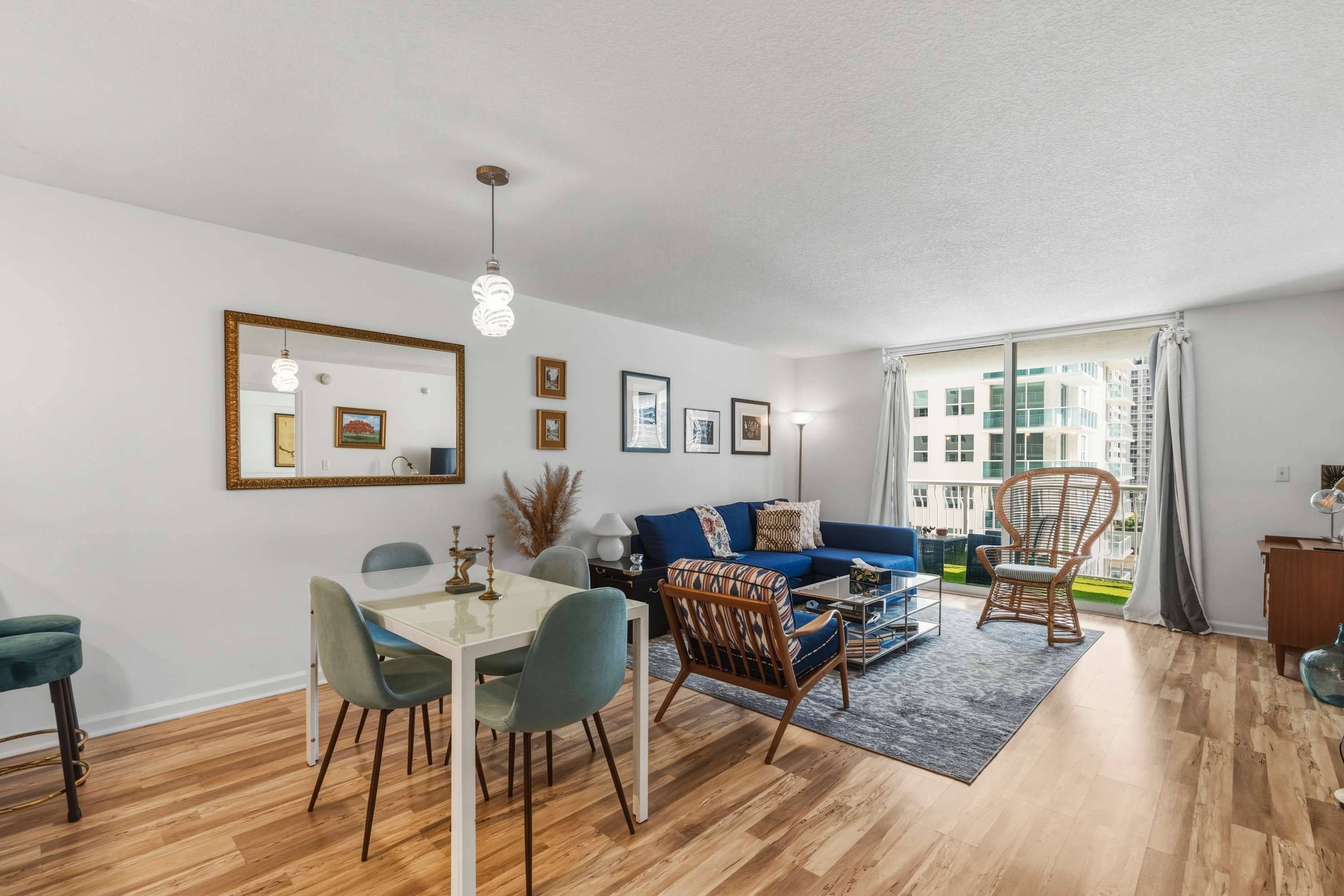 Modern Condo in Brickell Bay | City View