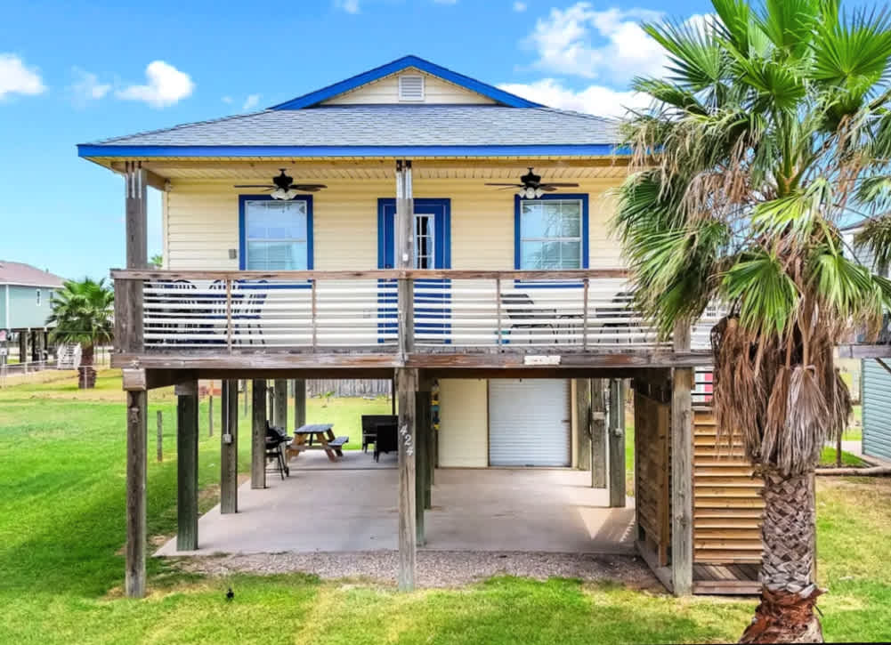 Anchors a Wave Beautiful Modern Coastal Retreat