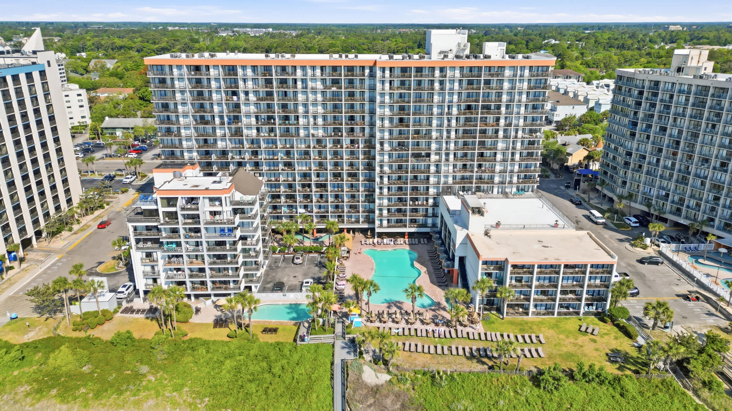 Tropical Suite at Oceanfront Resort w Lazy River