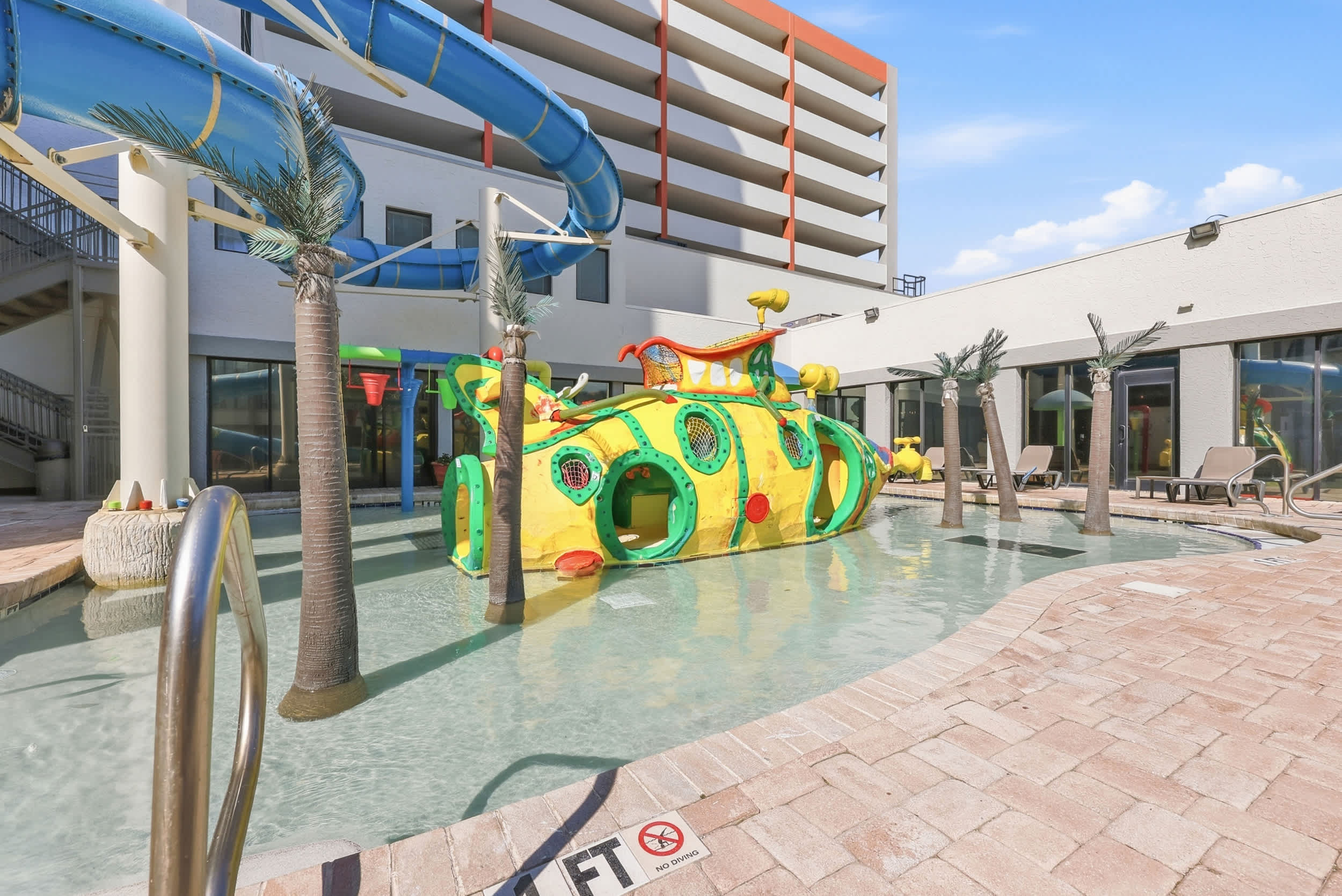 Grande Cayman Resort Studio w Balcony Pools Lazy River