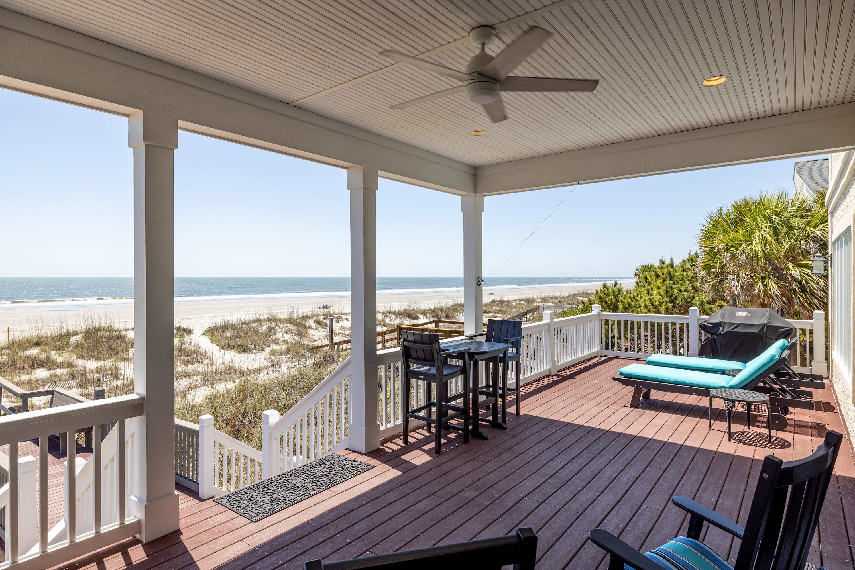 Balcony to Private Beach Access with Grill