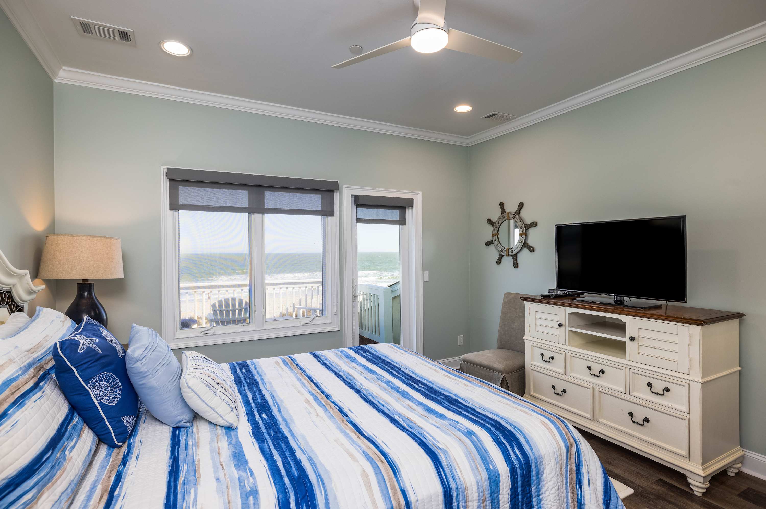  2nd Level Primary Bedroom Oceanfront with King Bed, Private Balcony and Full En Suite Bathroom
