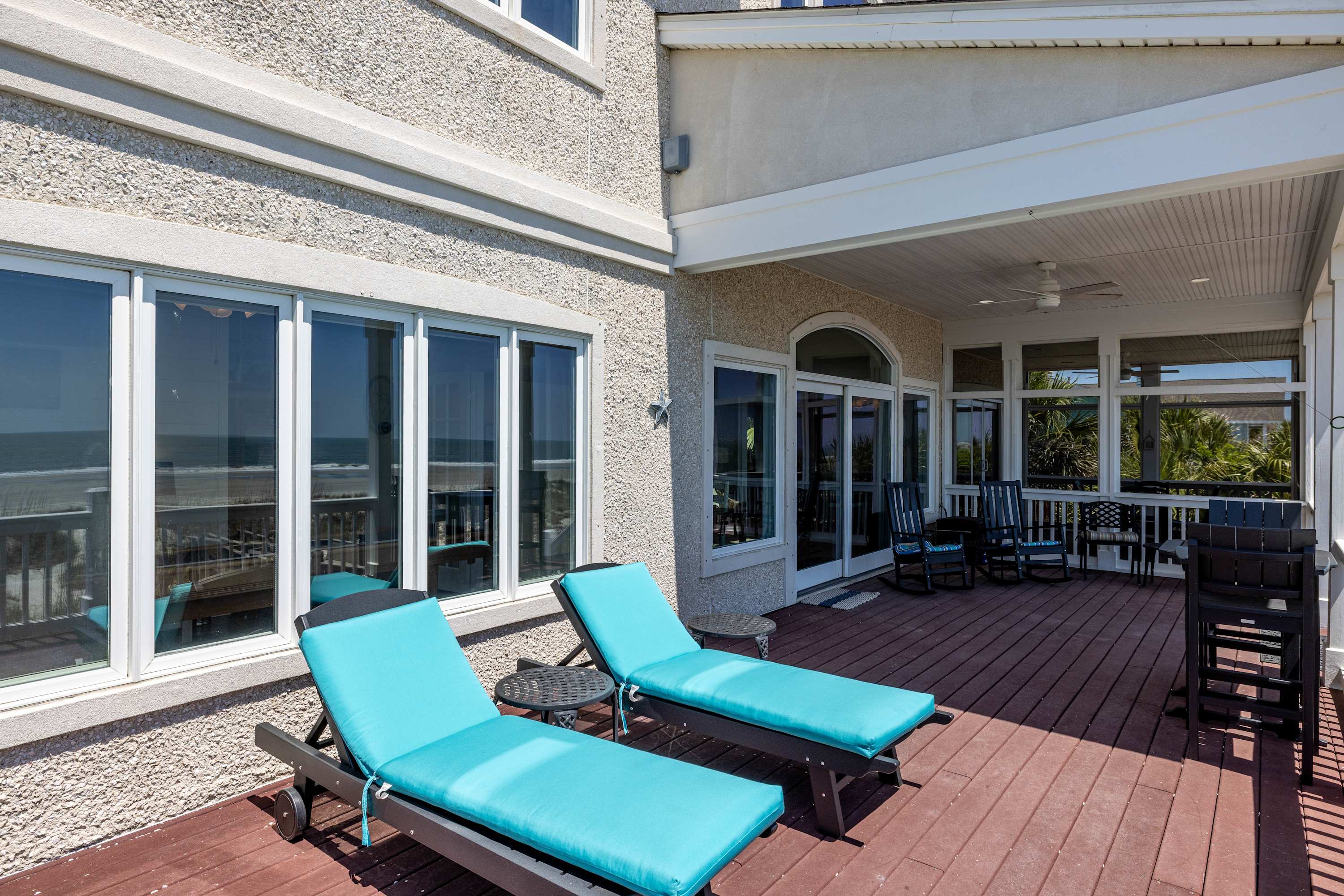 Balcony to Private Beach Access