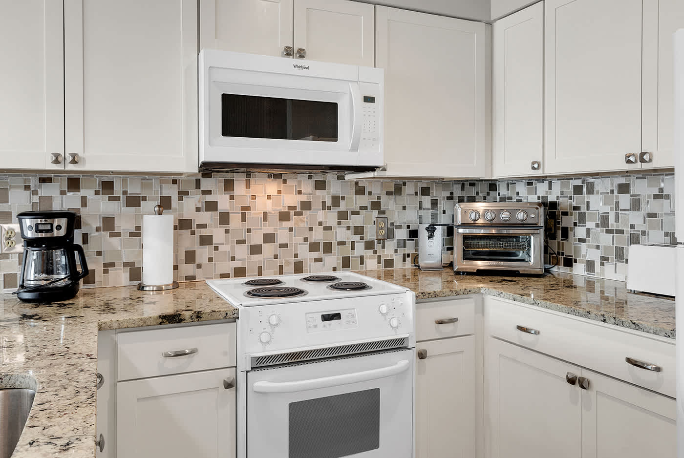Oceanfront Delight 2BR 2Ba Views Pool N Myrtle | Photo 16