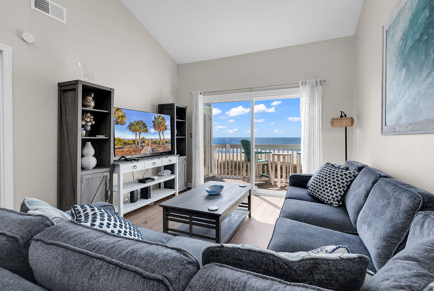 Featured Property Oceanfront Delight 2BR 2Ba Views Pool N Myrtle