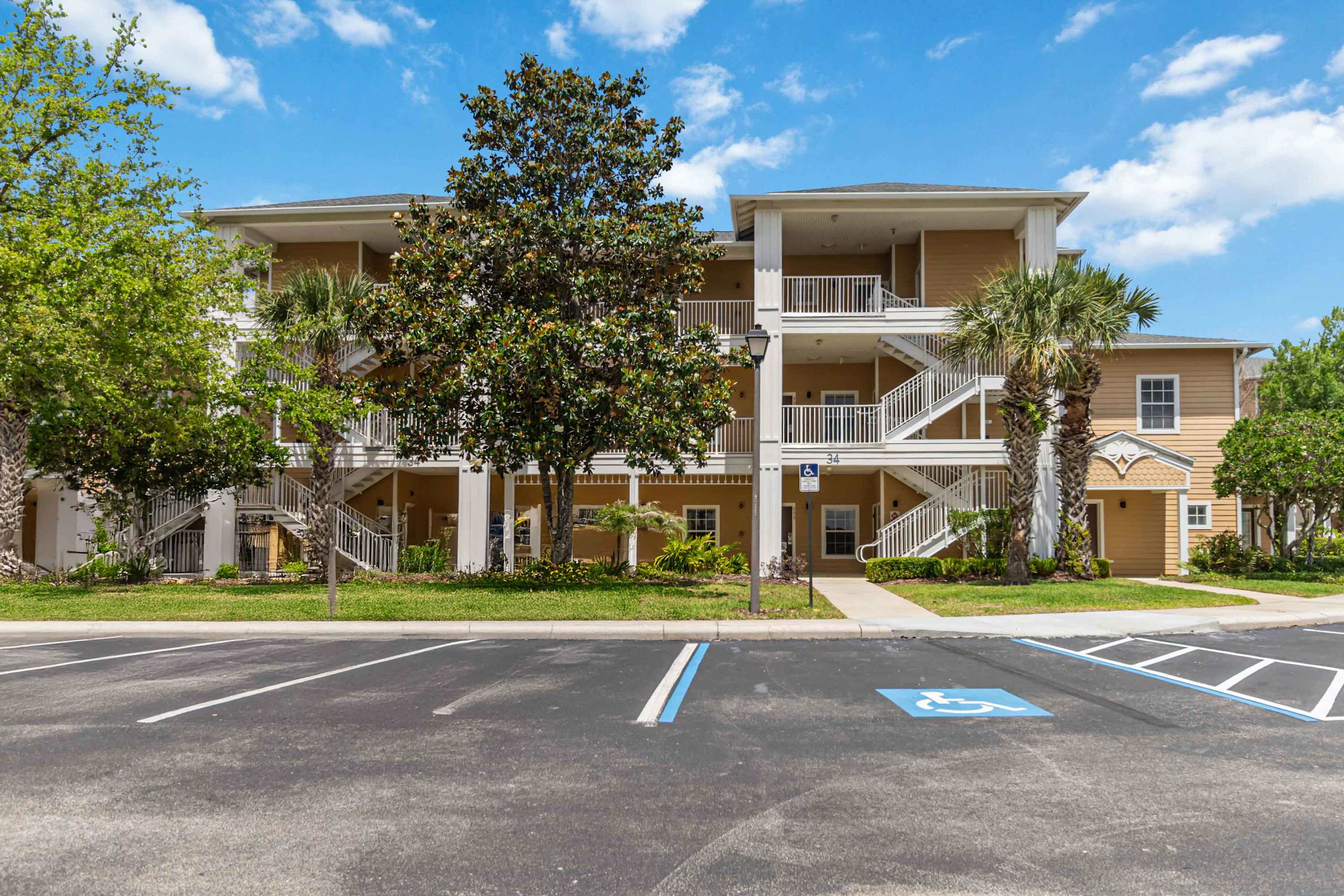 Spacious Ground-Floor 3BR Condo at Bahama Bay