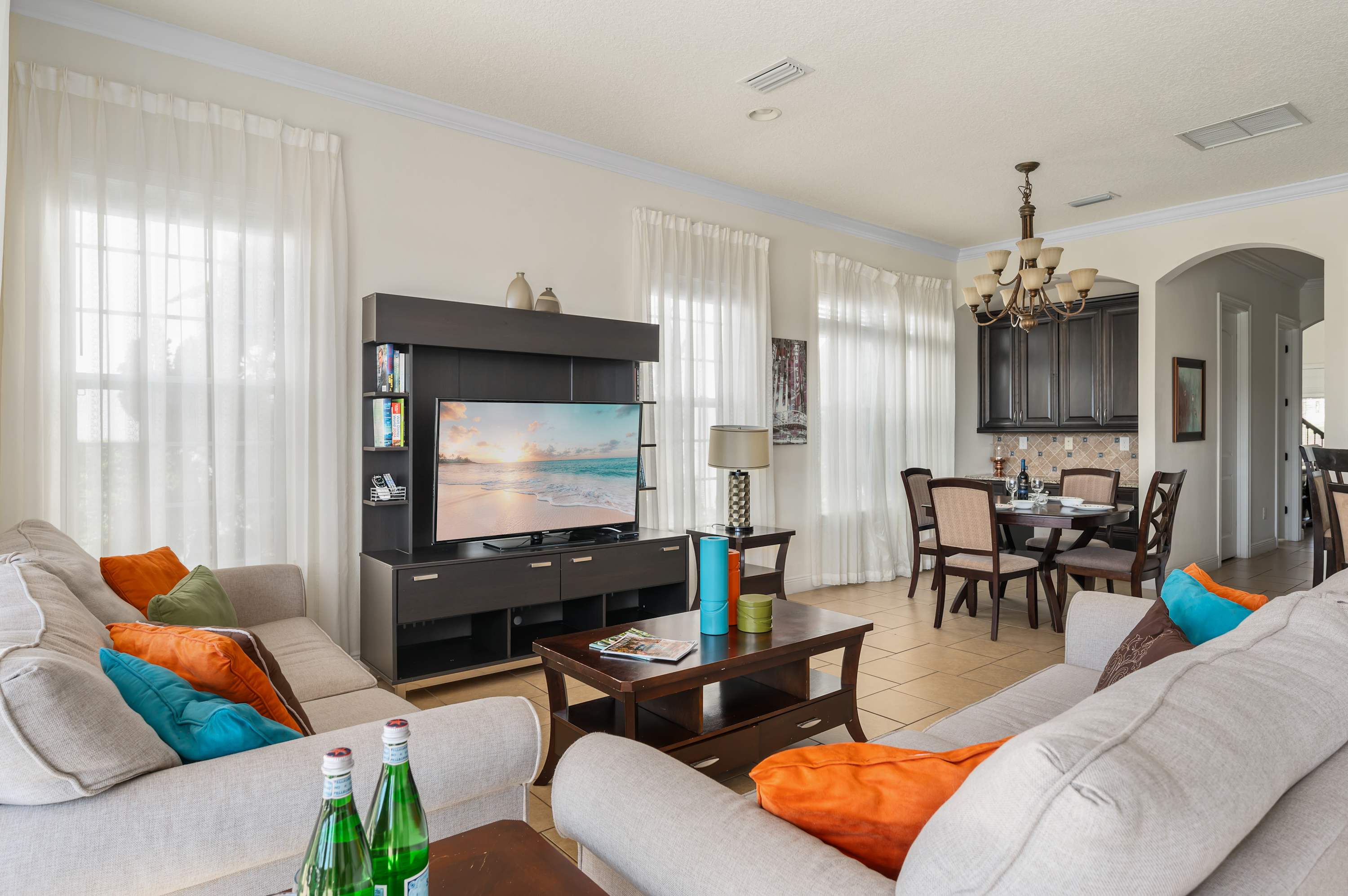 Group retreat w/ game room, pool & gym