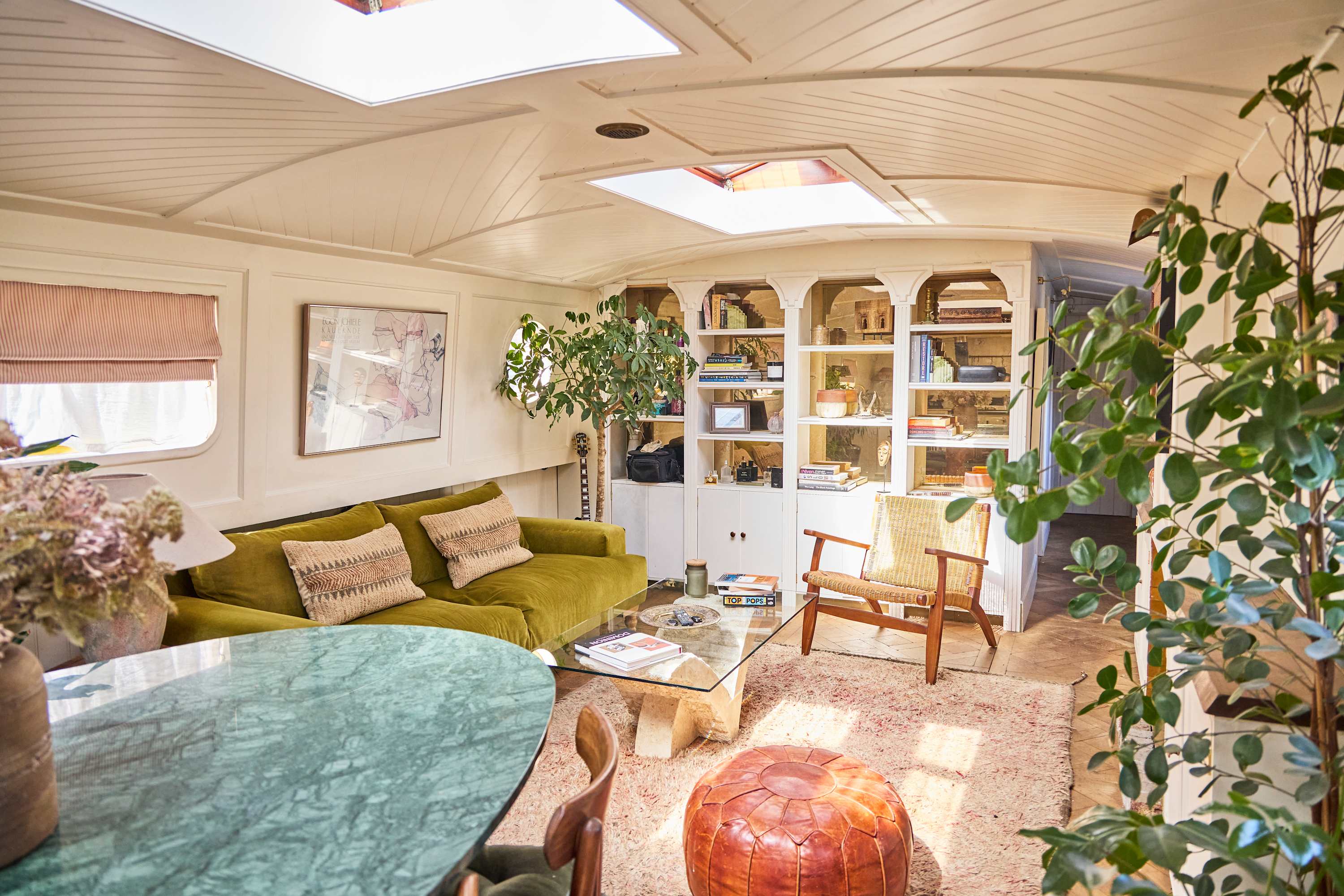 The Arts Barge in Lea Bridge Road 146 E5 9RB - Property image 19 - VivreStays