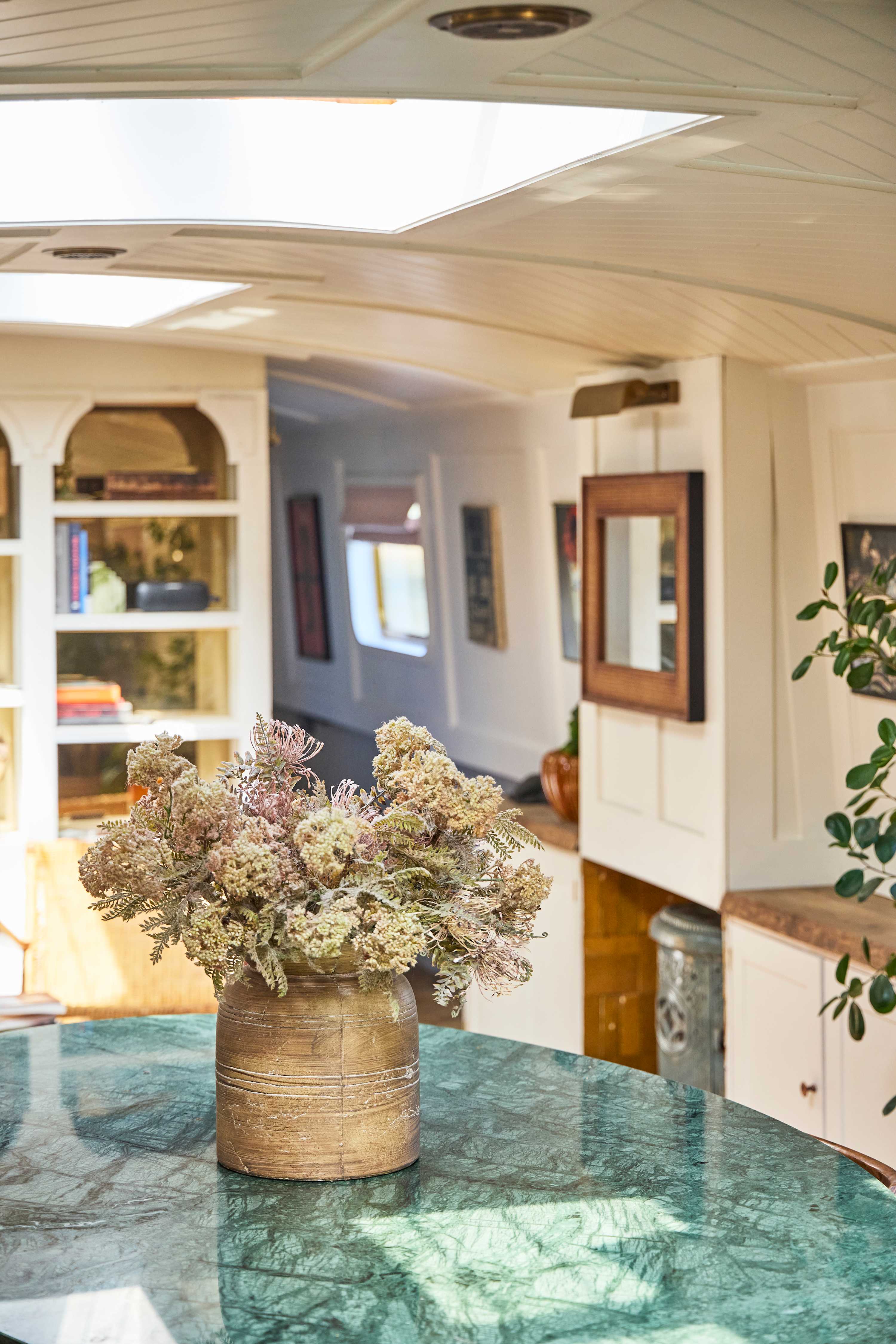 The Arts Barge in Lea Bridge Road 146 E5 9RB - Property image 24 - VivreStays