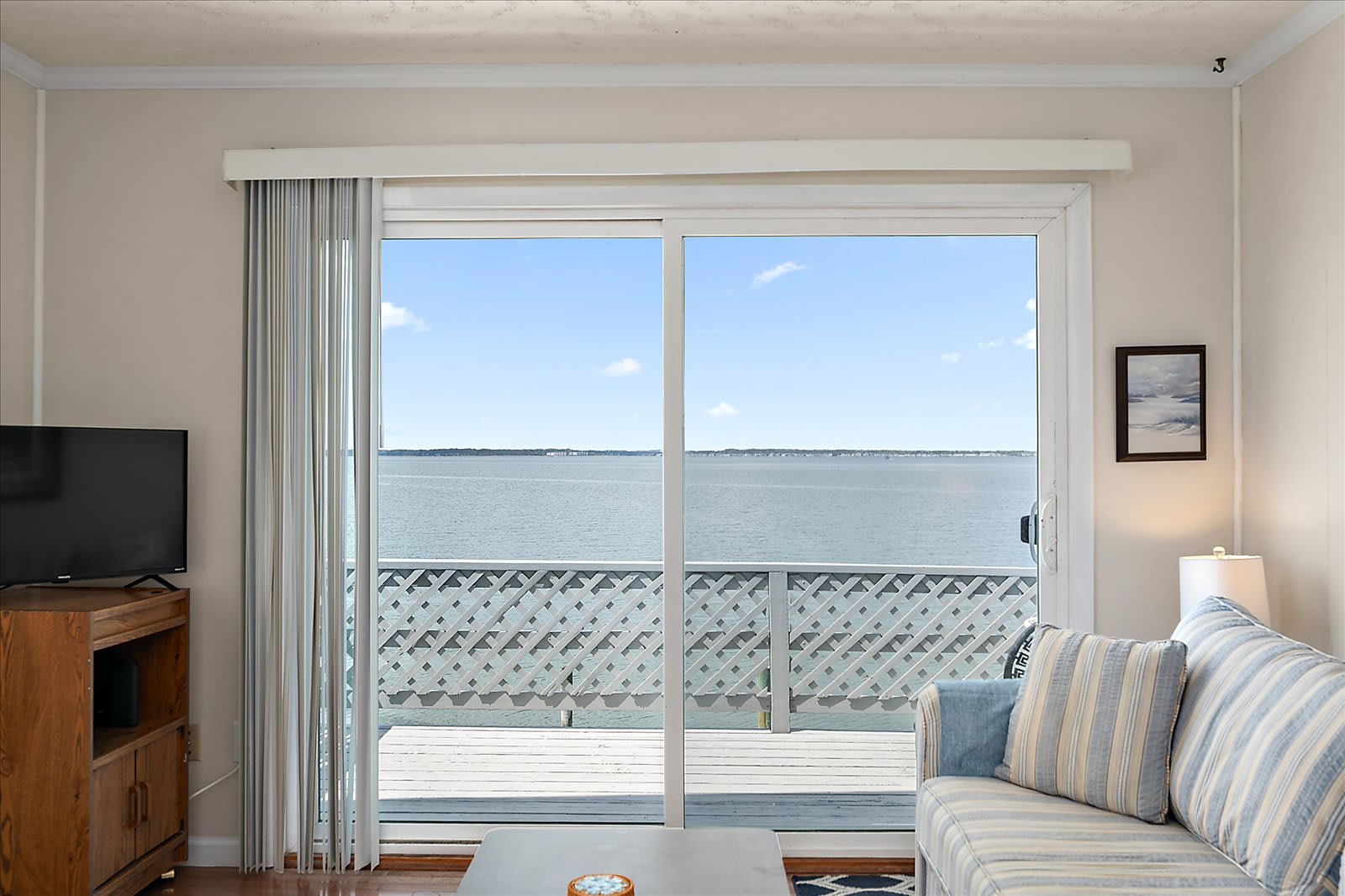 Bayfront Condo with Great Location in Ocean City | Photo 2