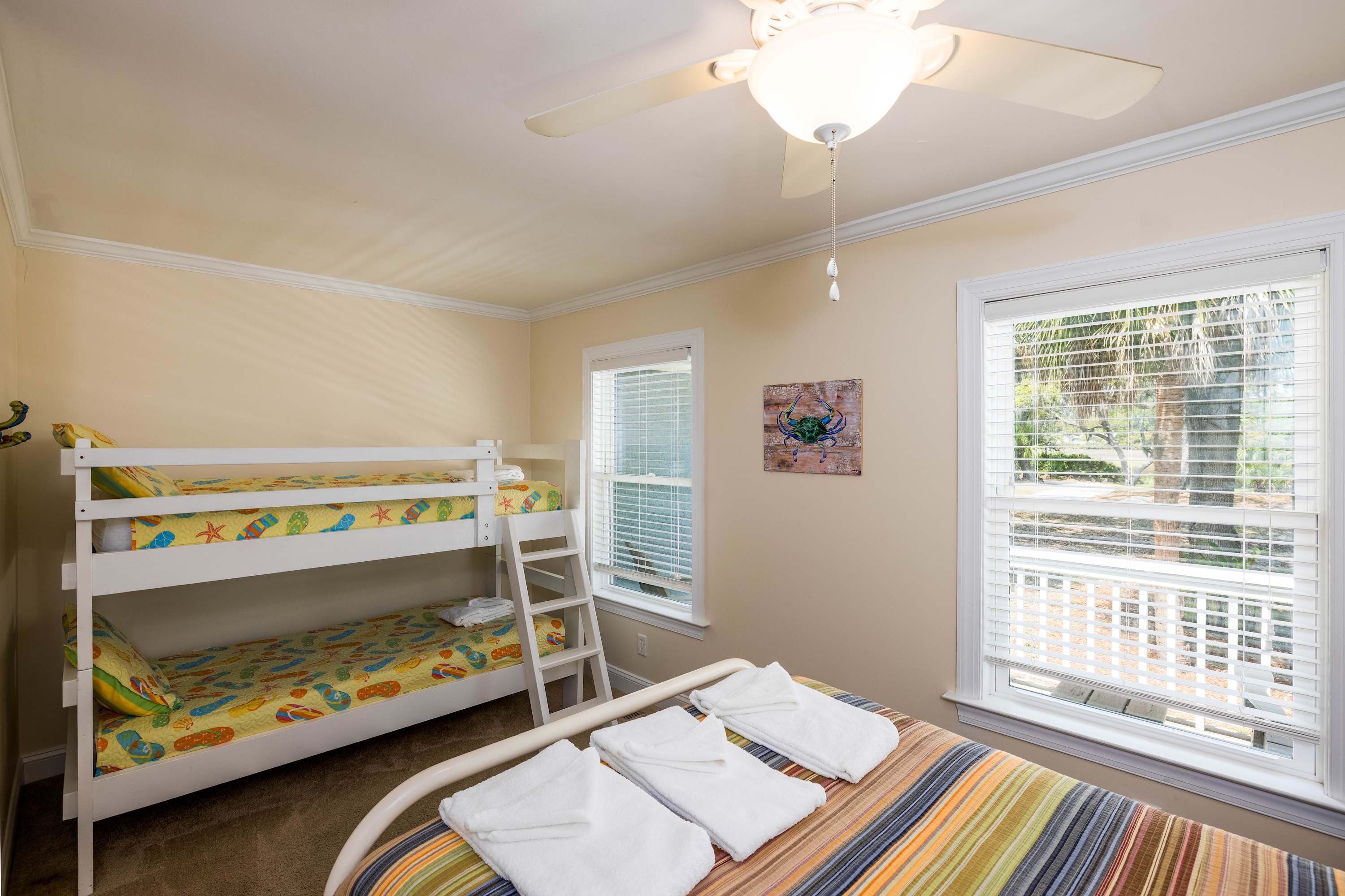 Guest Bedroom with 1 Double Bed and One Twin over Twin Bunkbed