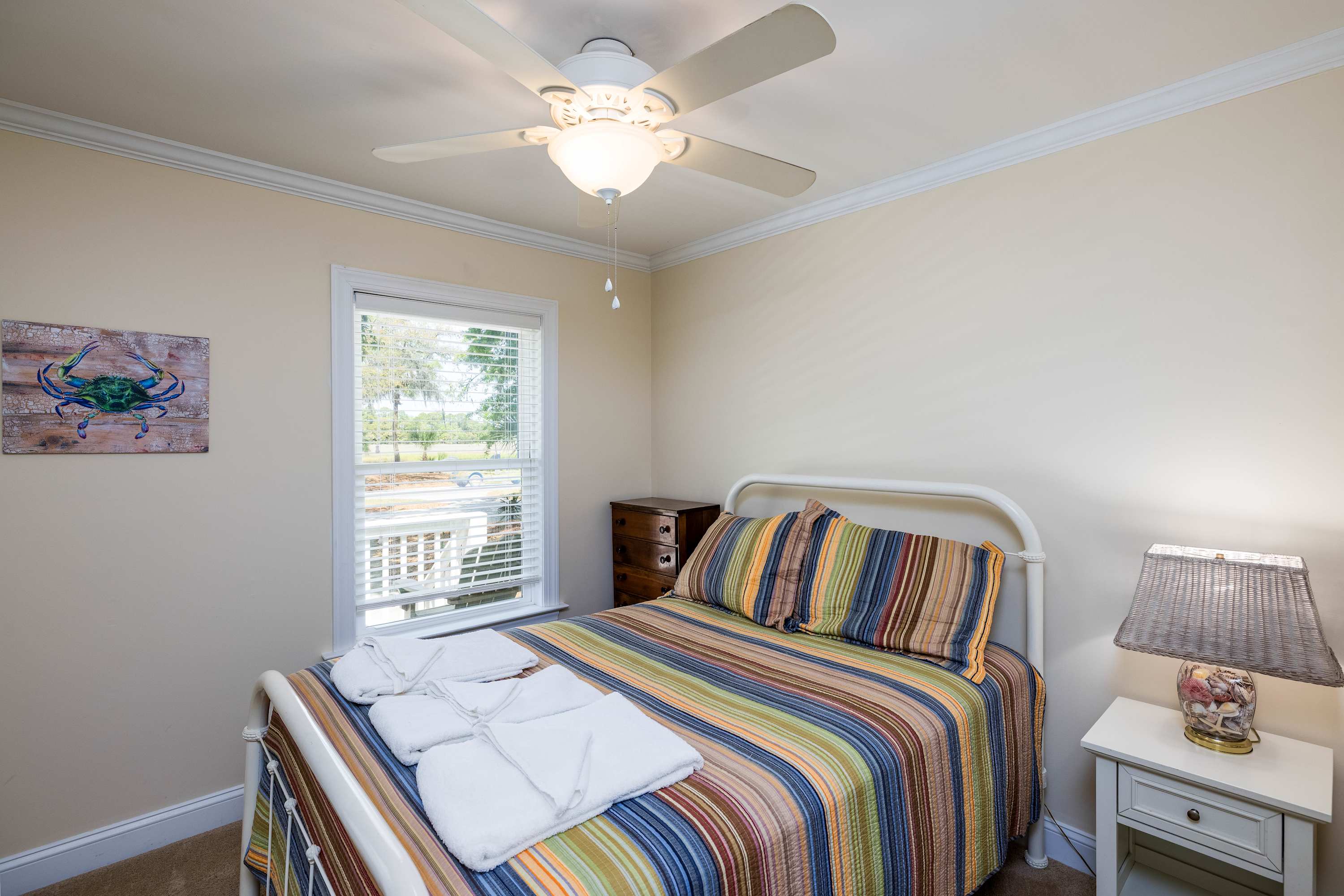 Guest Bedroom with 1 Double Bed and One Twin over Twin Bunkbed