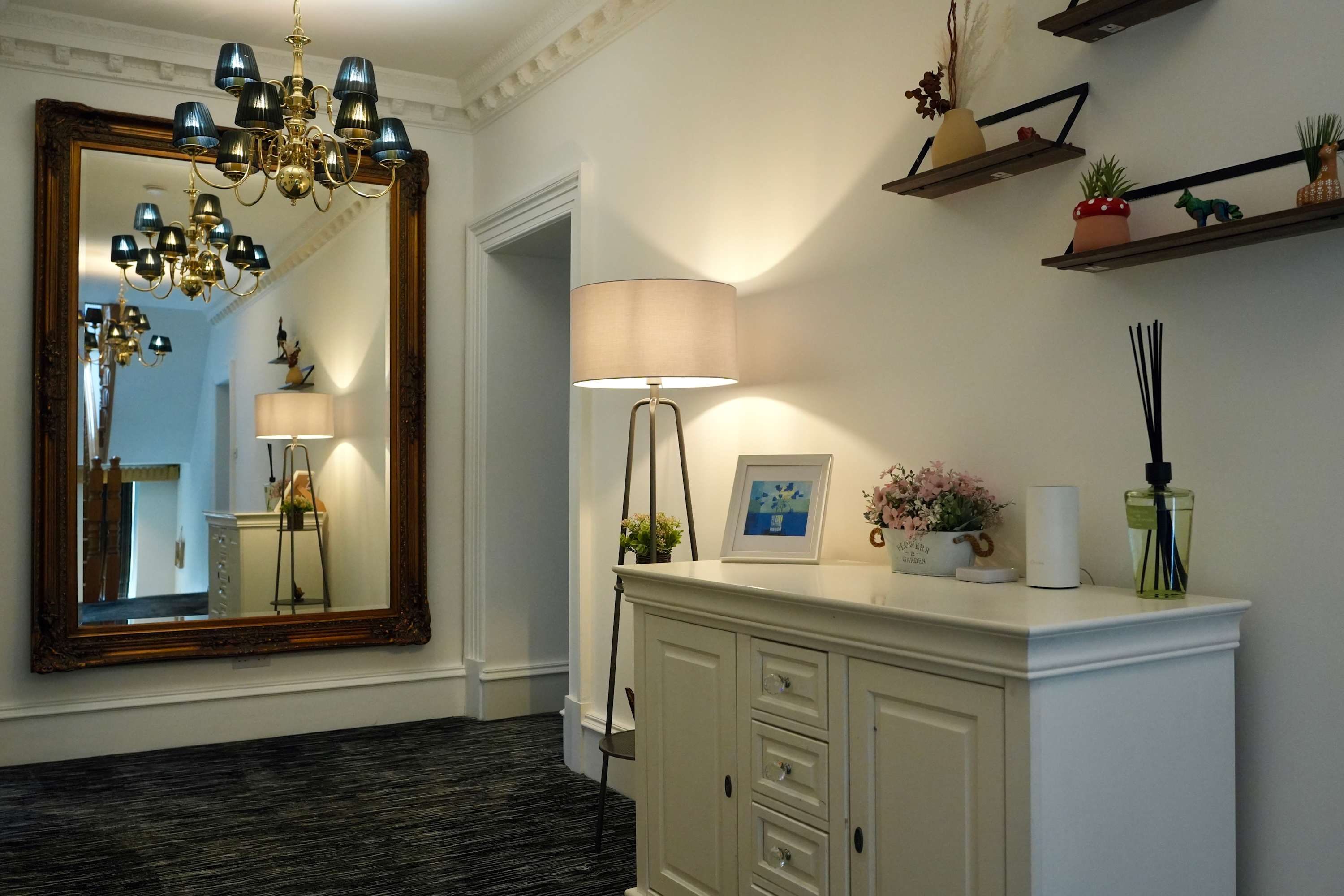 6 Bedroom Family House Chapelhall near Glasgow in Woodhall Street 73 ML6 8SH - Property image 13 - VivreStays
