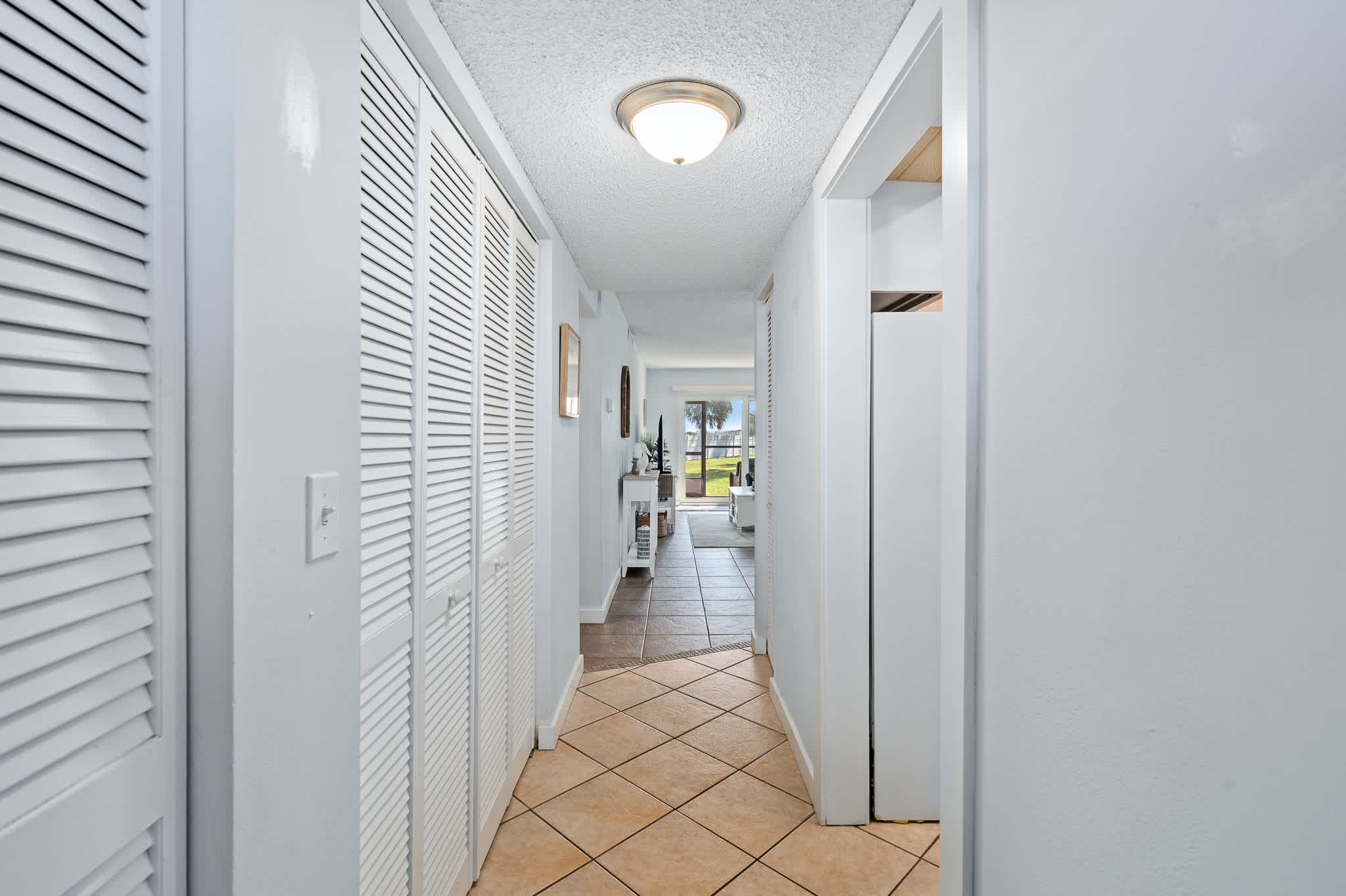 Gone Coastal | Steps to Beach | Sleeps 6 — photo 14