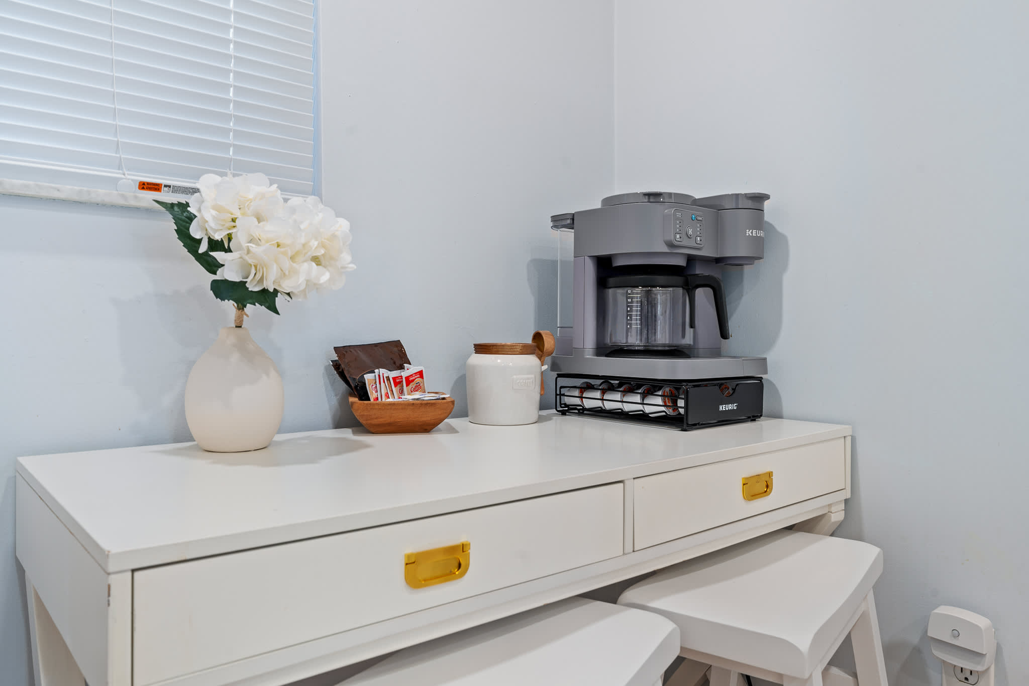 Gone Coastal | Steps to Beach | Sleeps 6 — photo 18