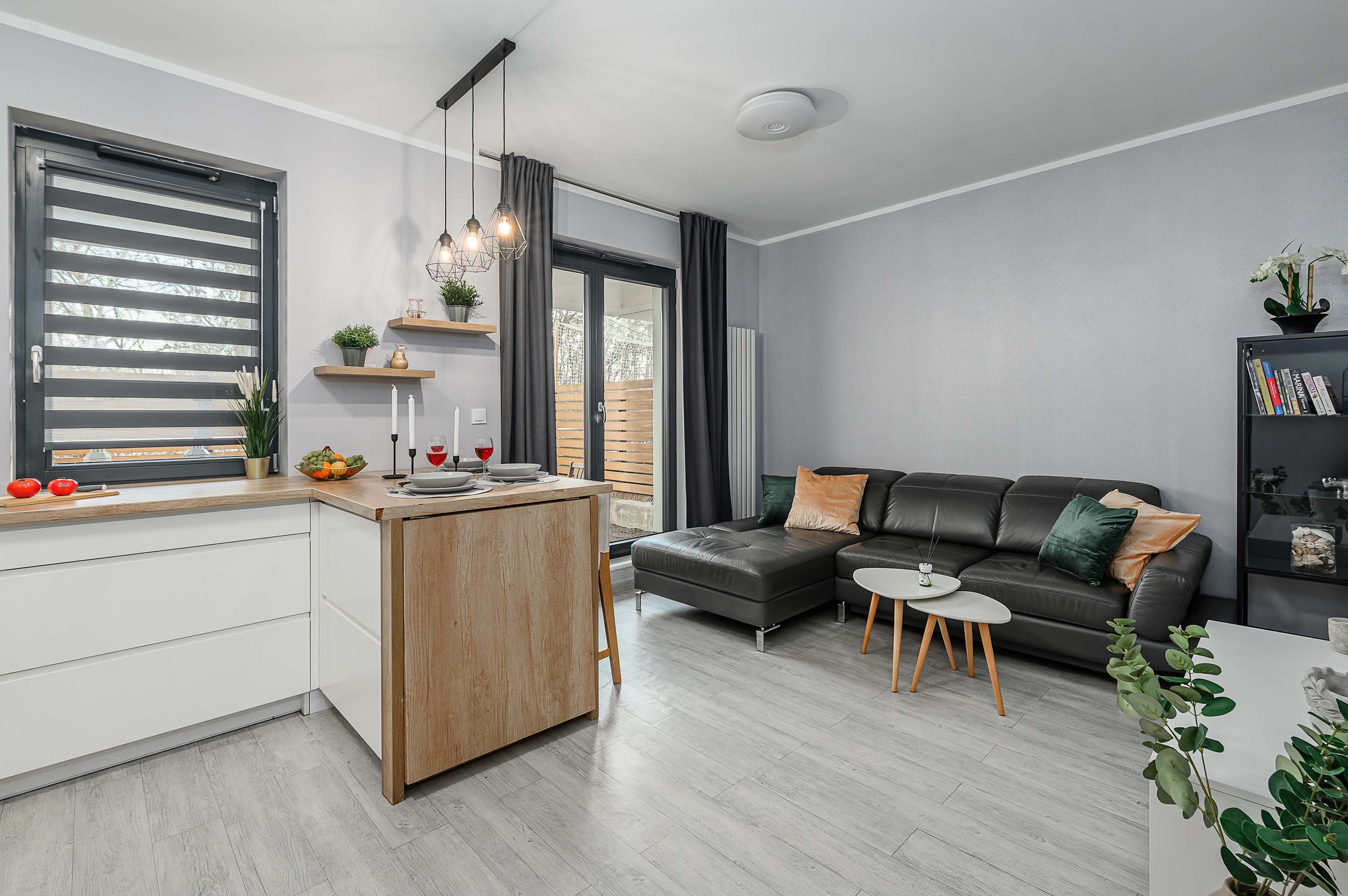 Cozy Apartment with balcony and Parking