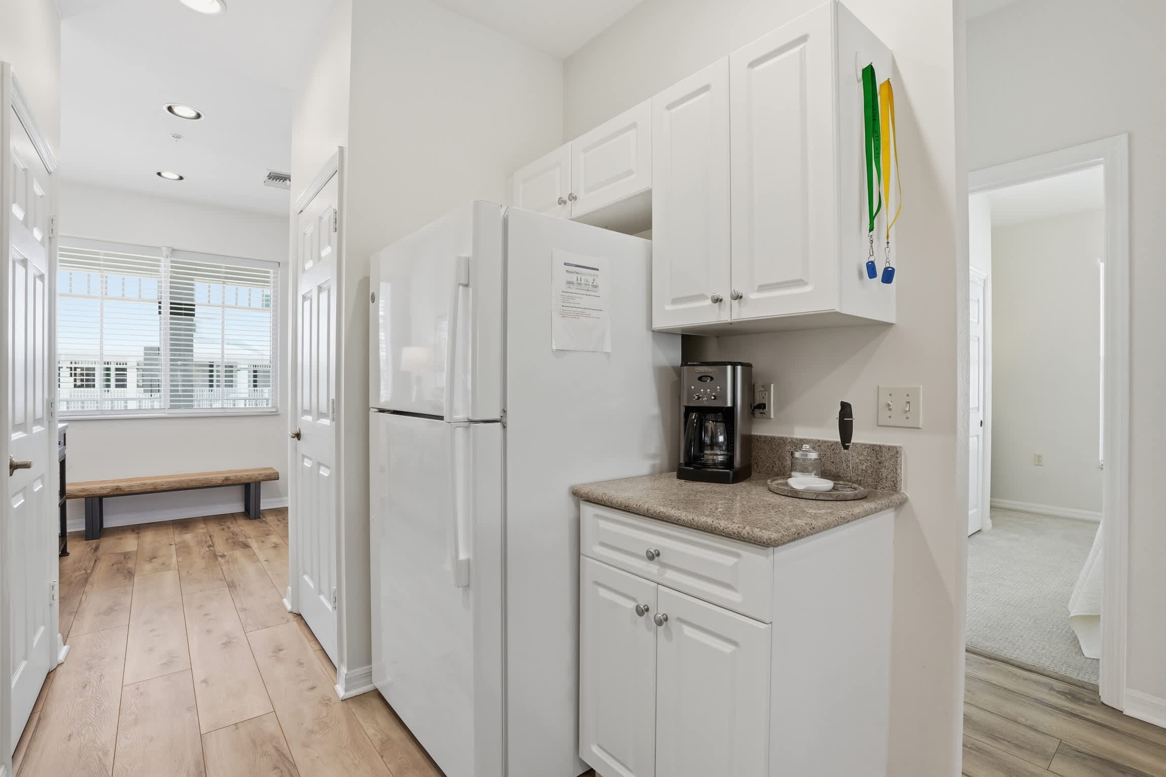 1021 Beautiful Lake and Fountain Views Sleeps 6 | Photo 13