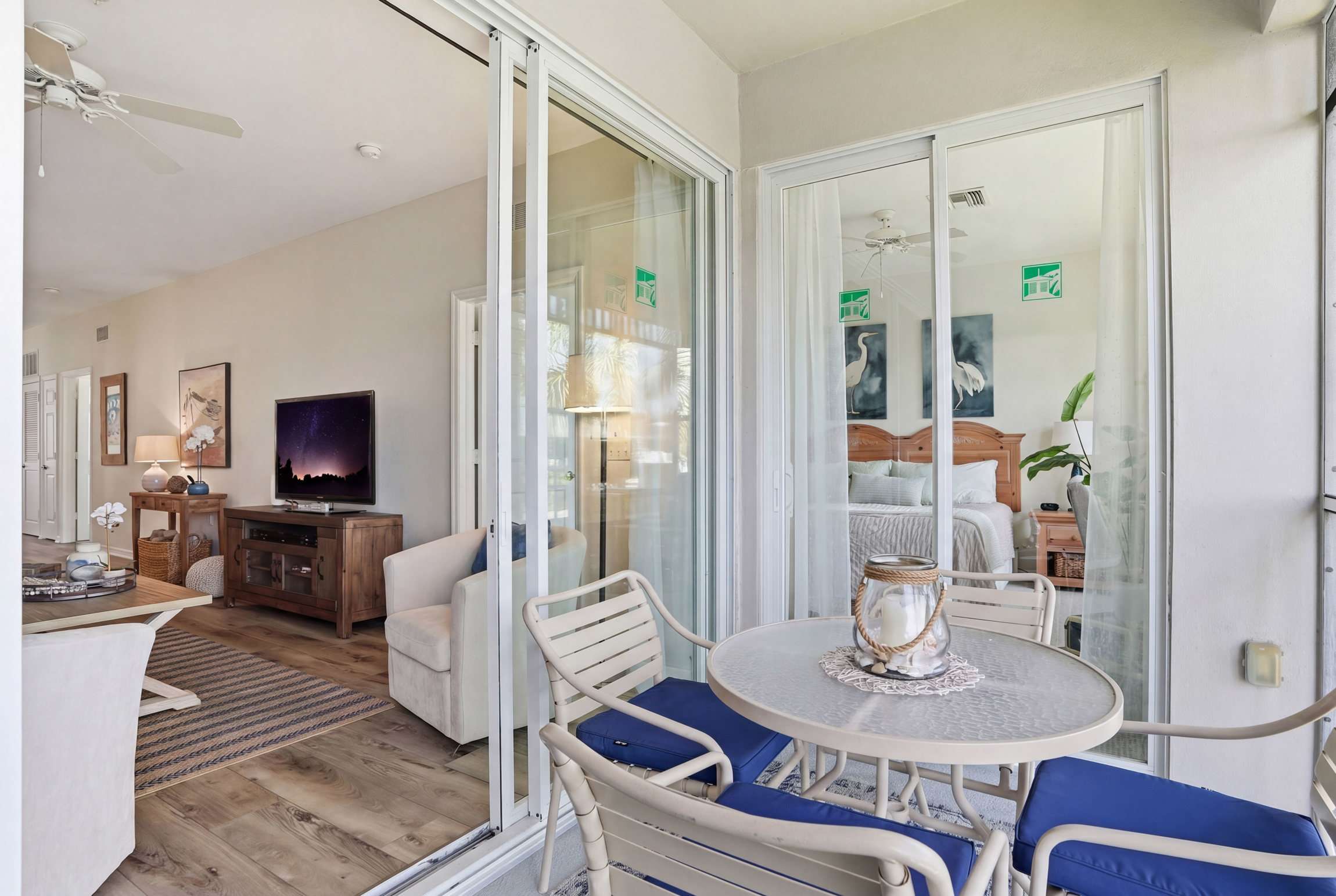 1021 Beautiful Lake and Fountain Views Sleeps 6 | Photo 31