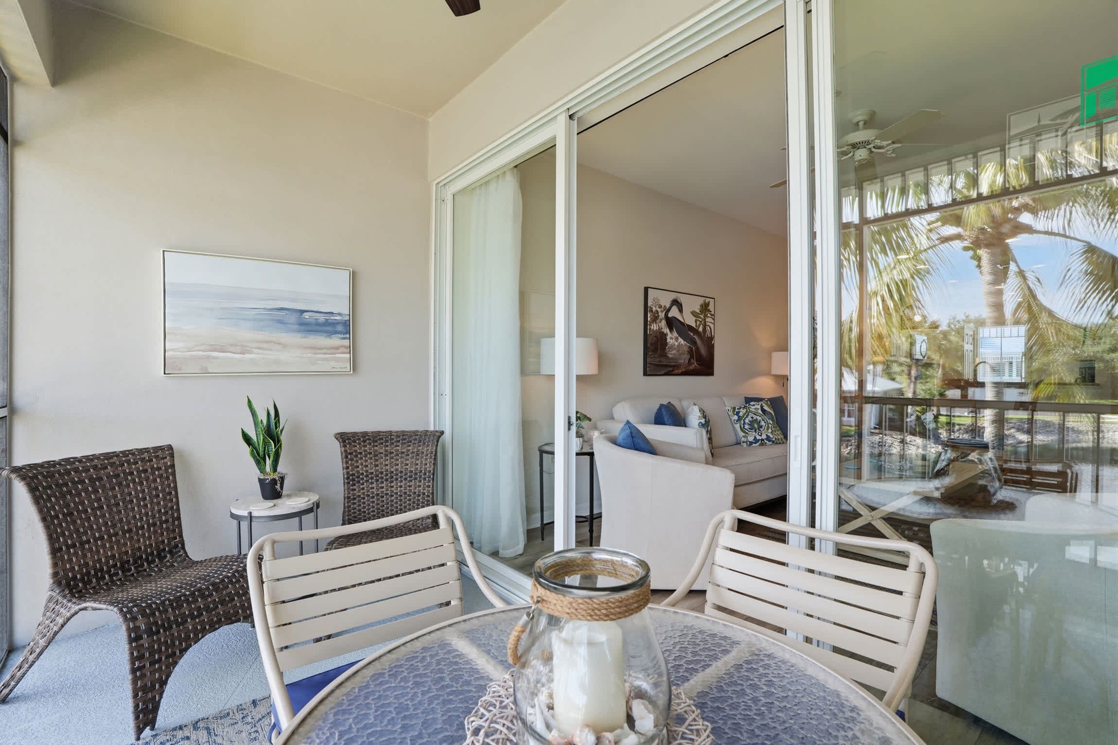 1021 Beautiful Lake and Fountain Views Sleeps 6 | Photo 29