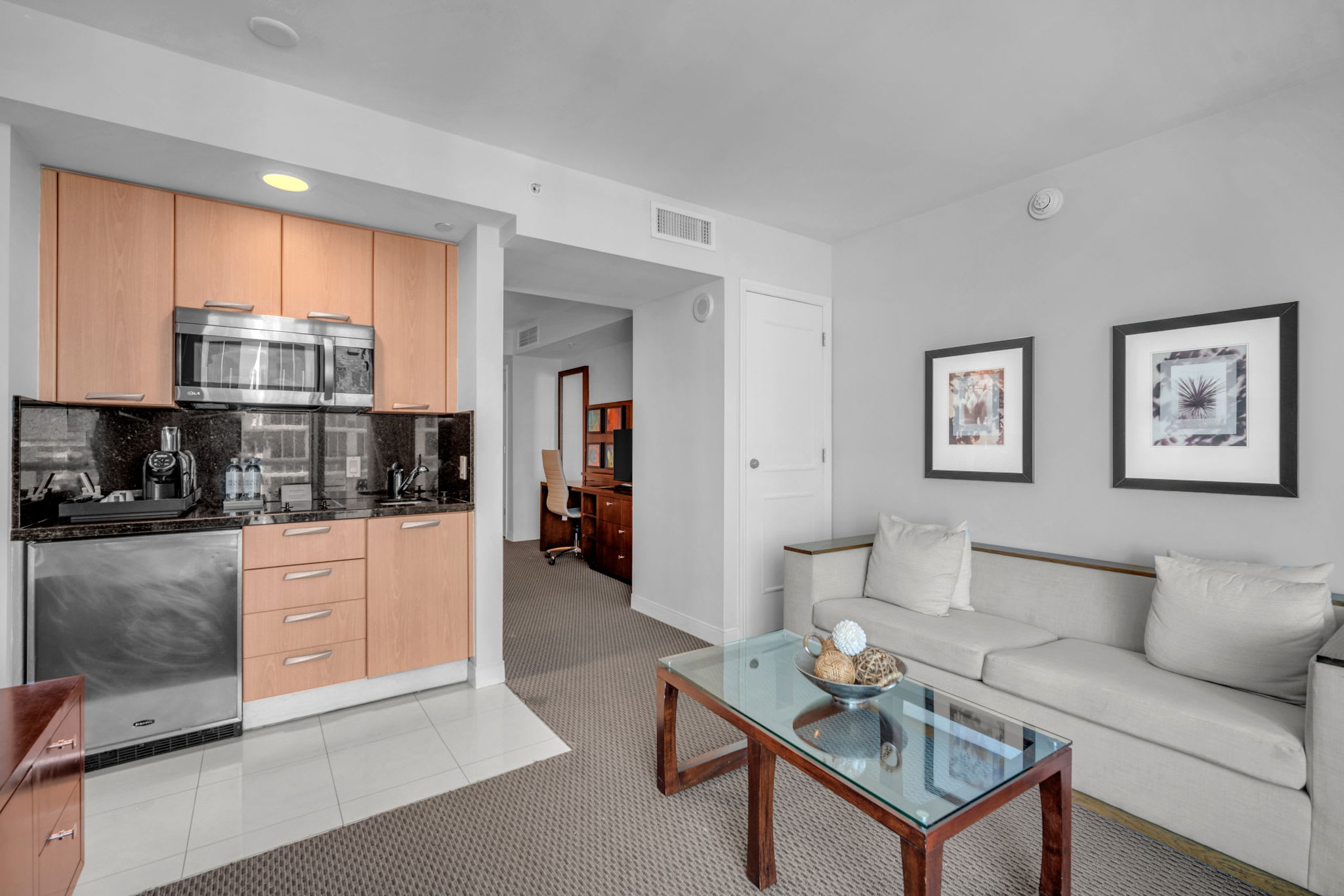Sea La Vie - Oceanfront Condo
