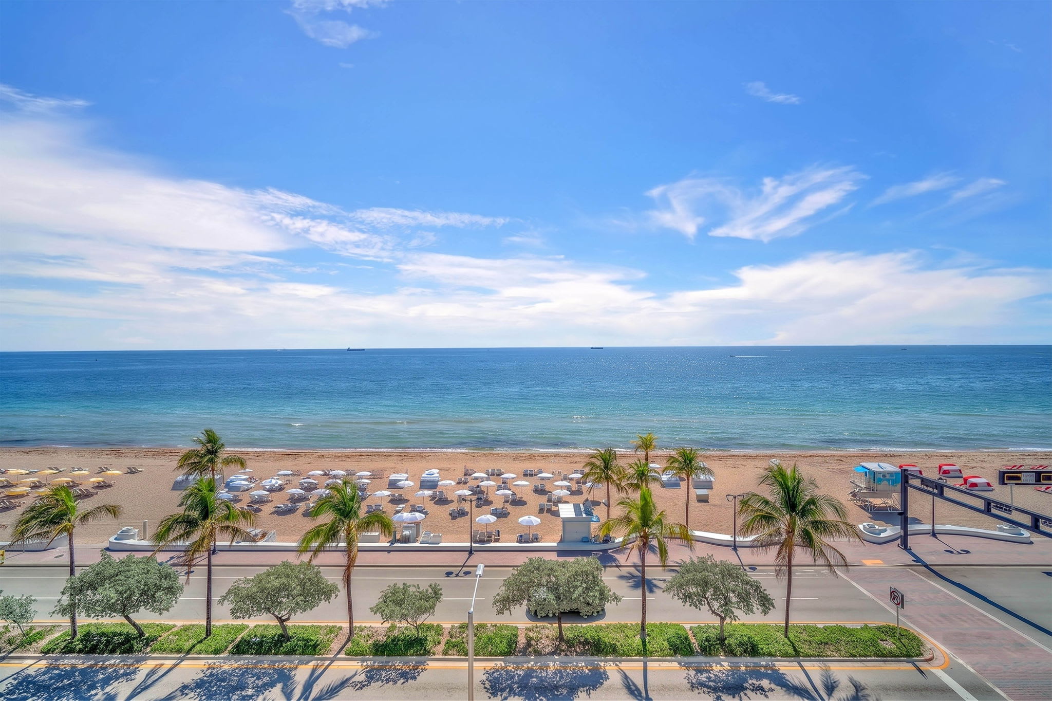 Sea La Vie - Oceanfront Condo