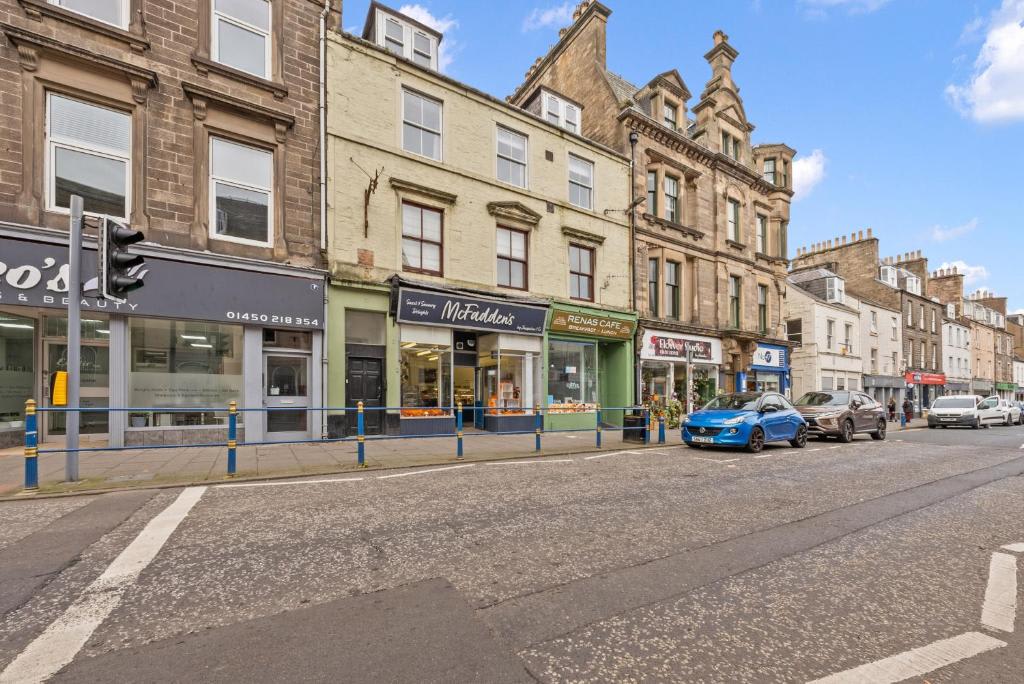 View Central Hawick Flat, Sleeps 13, Families & Work in High Street TD9 9BU Central Hawick Flat, Sleeps 13, Families & Work in High Street TD9 9BU - Property image 5 - VivreStays