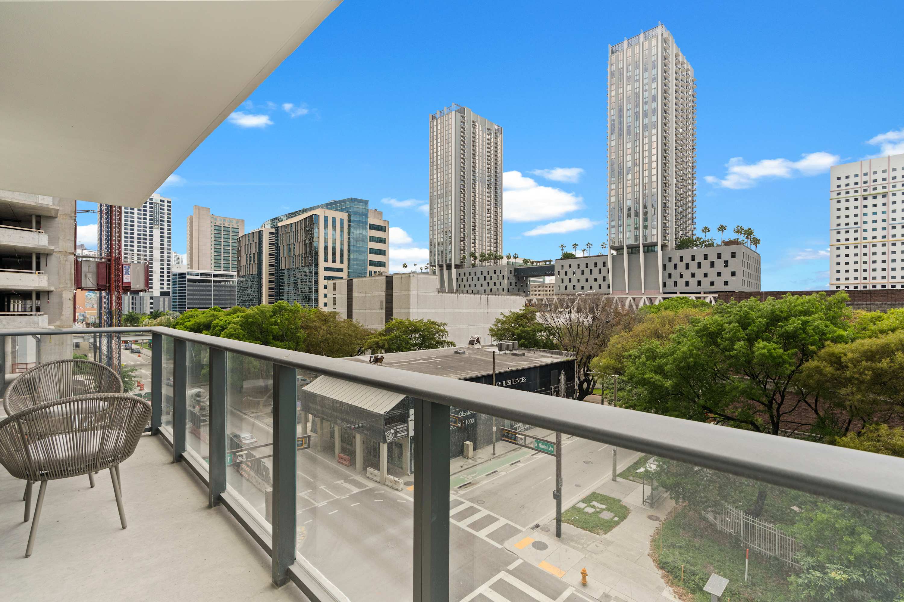 Luxury 2BR | Free Parking + 15Min to FIFA Fan Fest