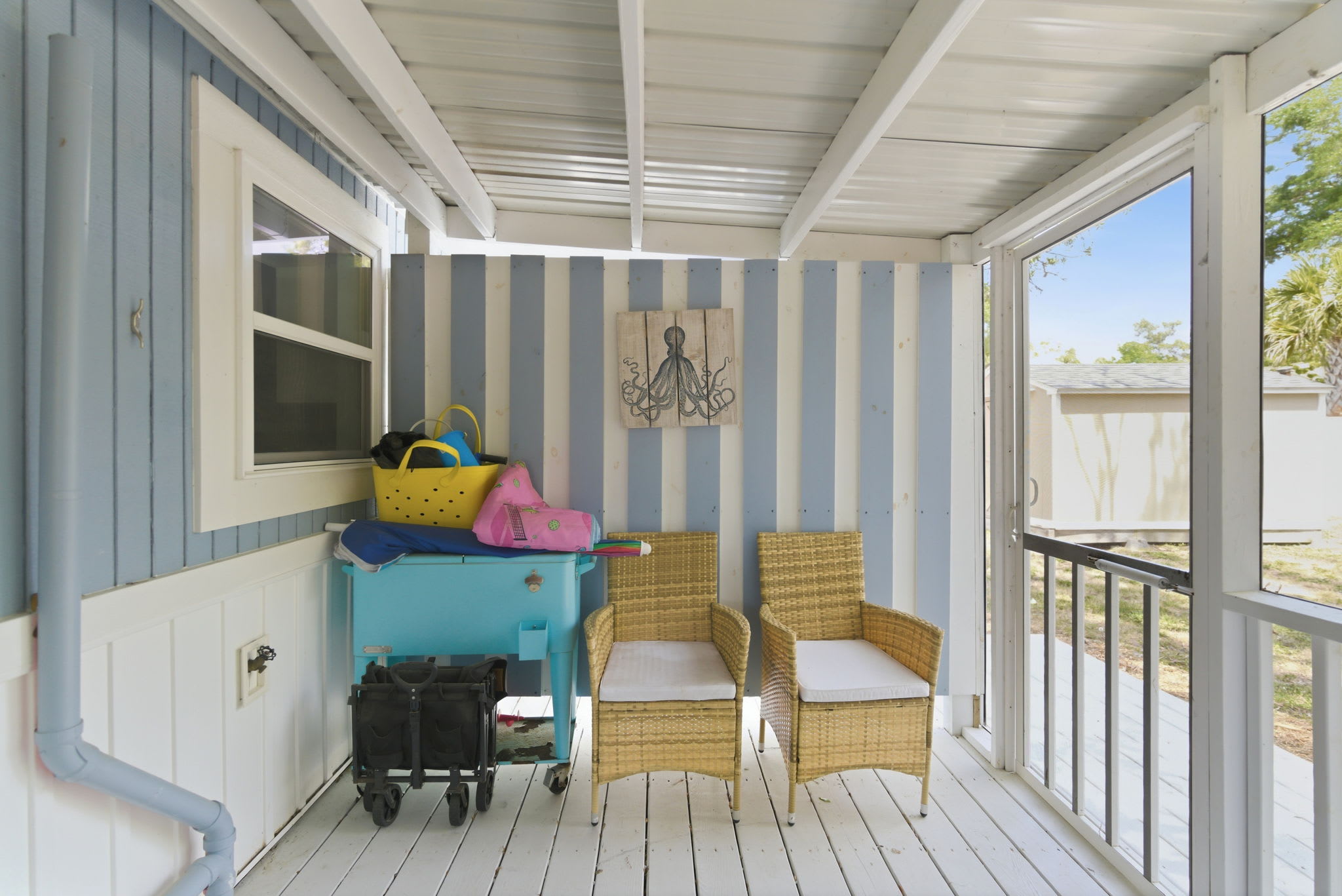 Family Beach Retreat Dog Friendly Steps to Sand | Photo 30