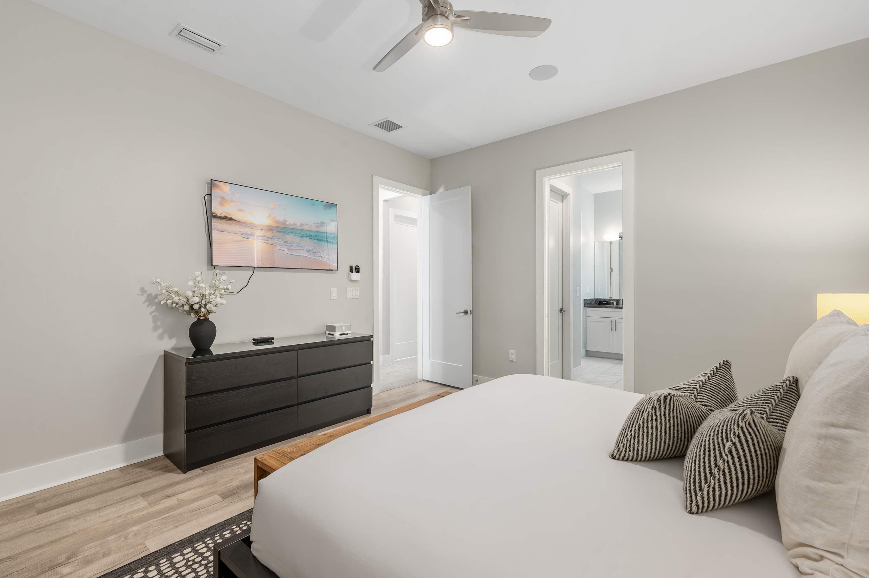 5BR home w/ theater & pool